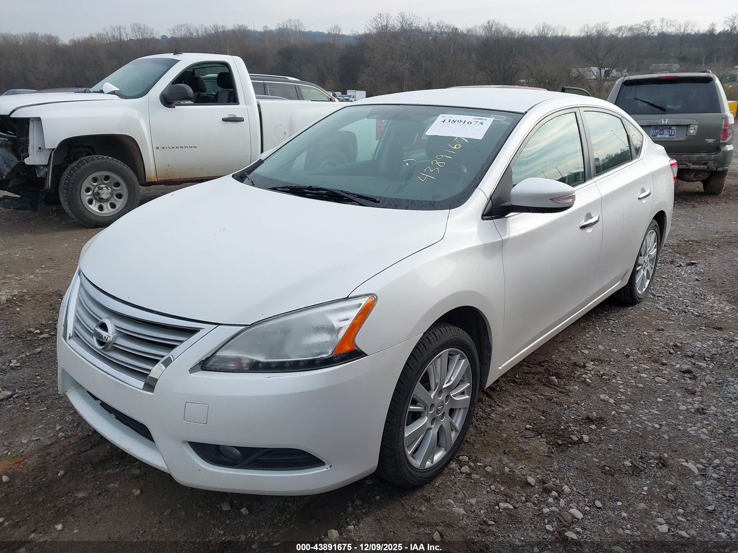 NISSAN SENTRA image 6