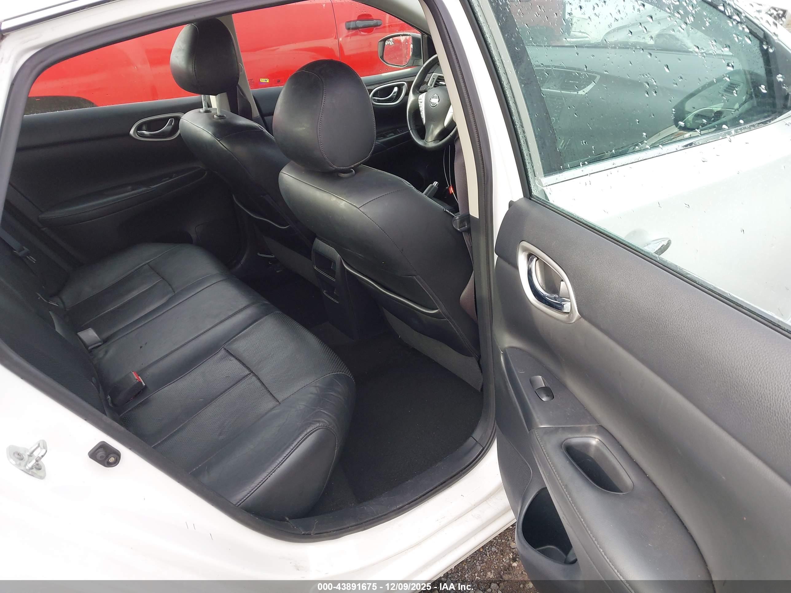 NISSAN SENTRA image 8