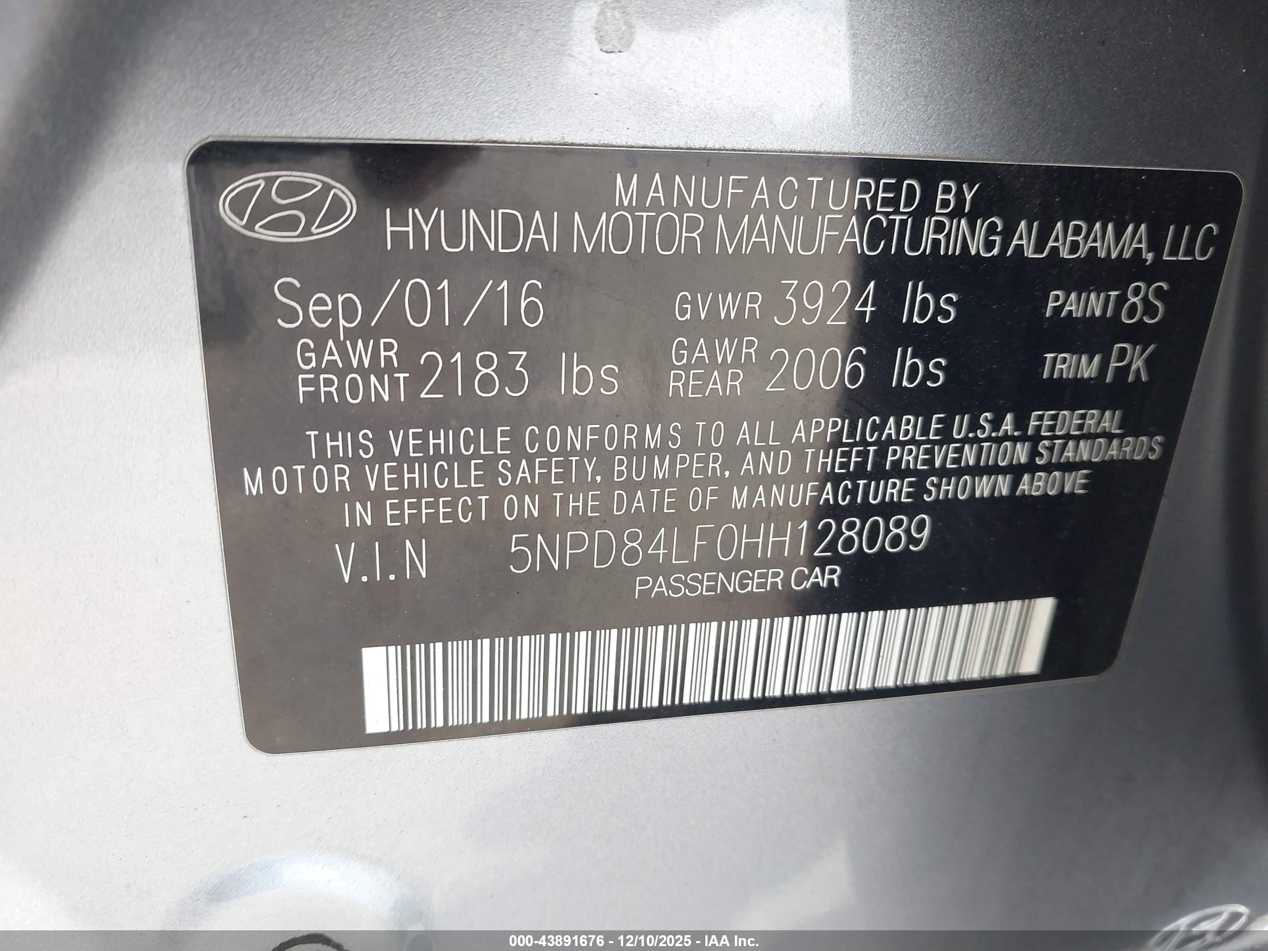 HYUNDAI ELANTRA image 9