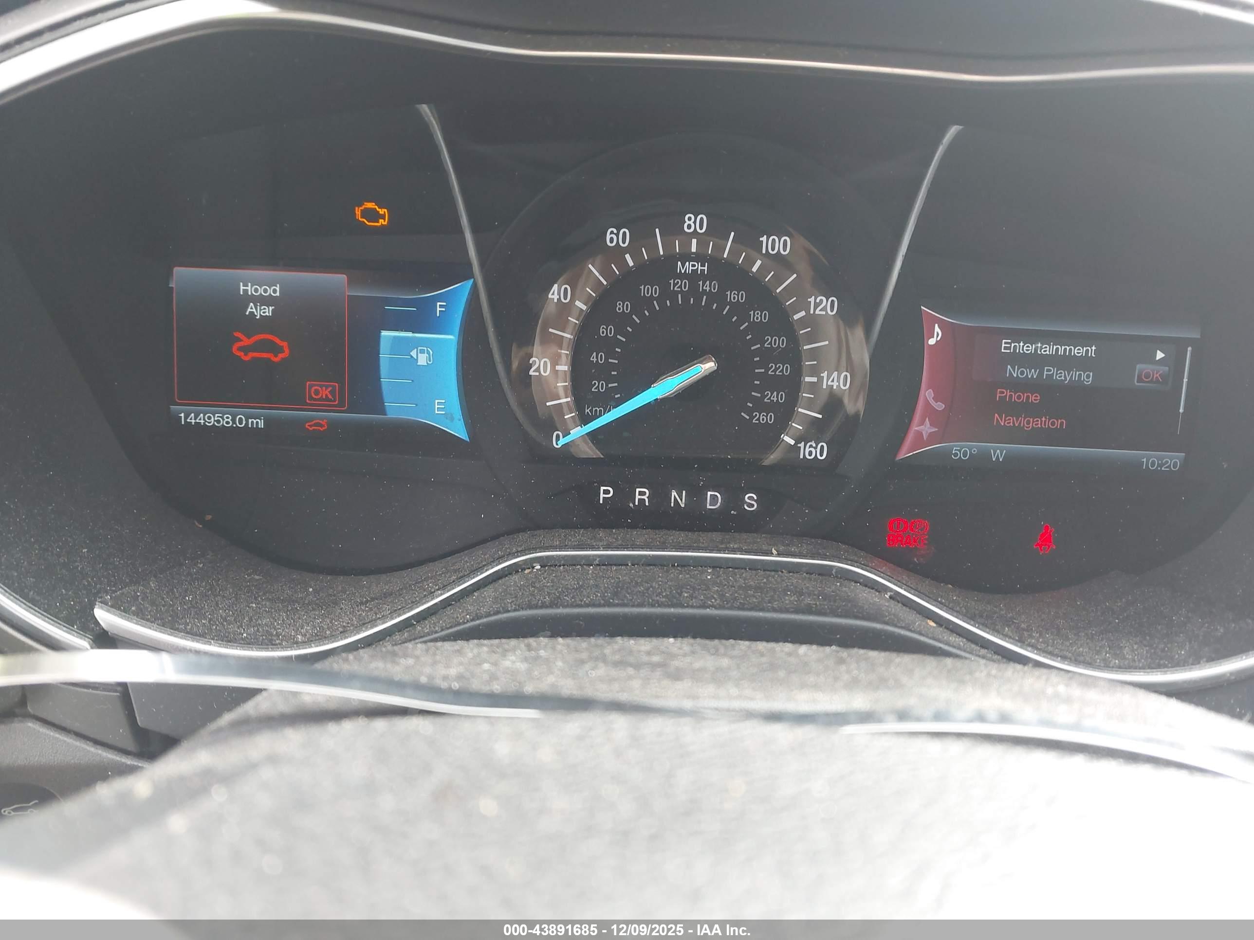 FORD FUSION image 7