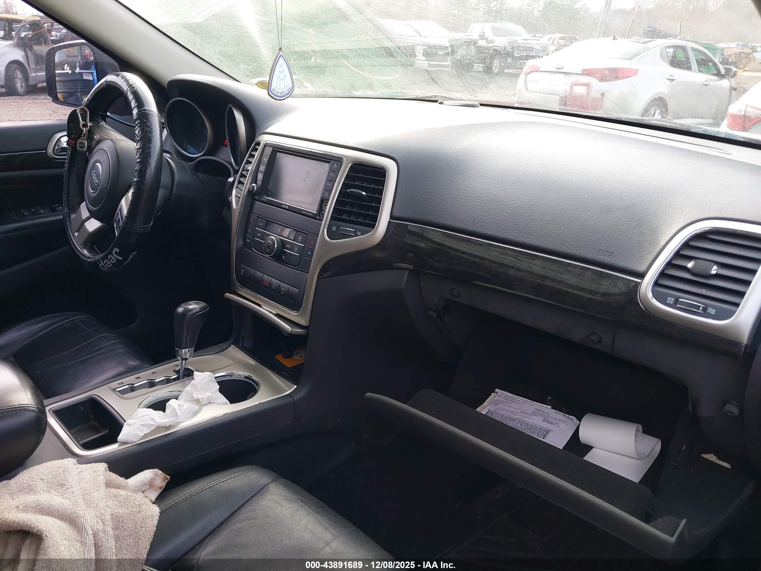 JEEP GRAND image 5