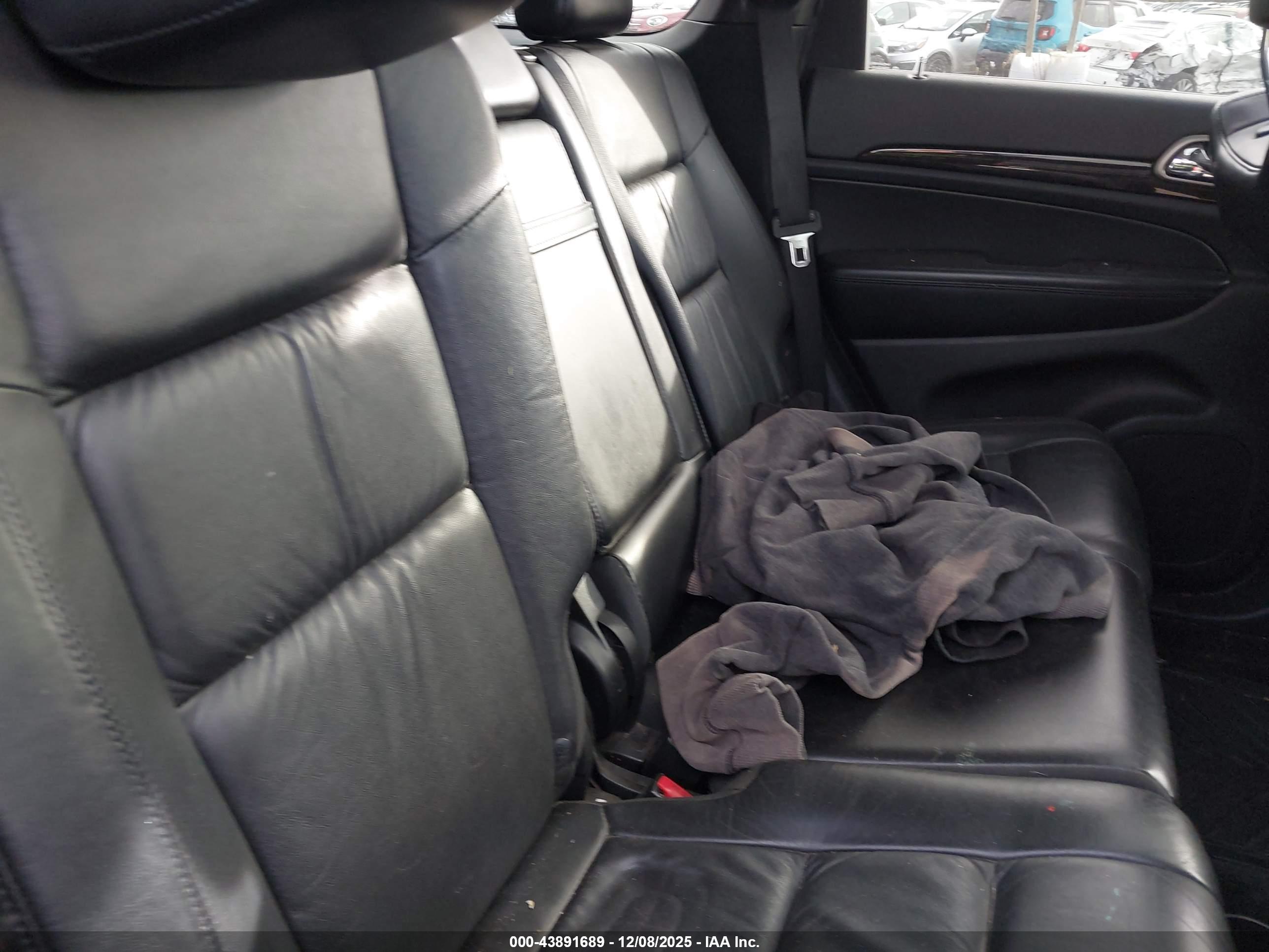 JEEP GRAND image 8