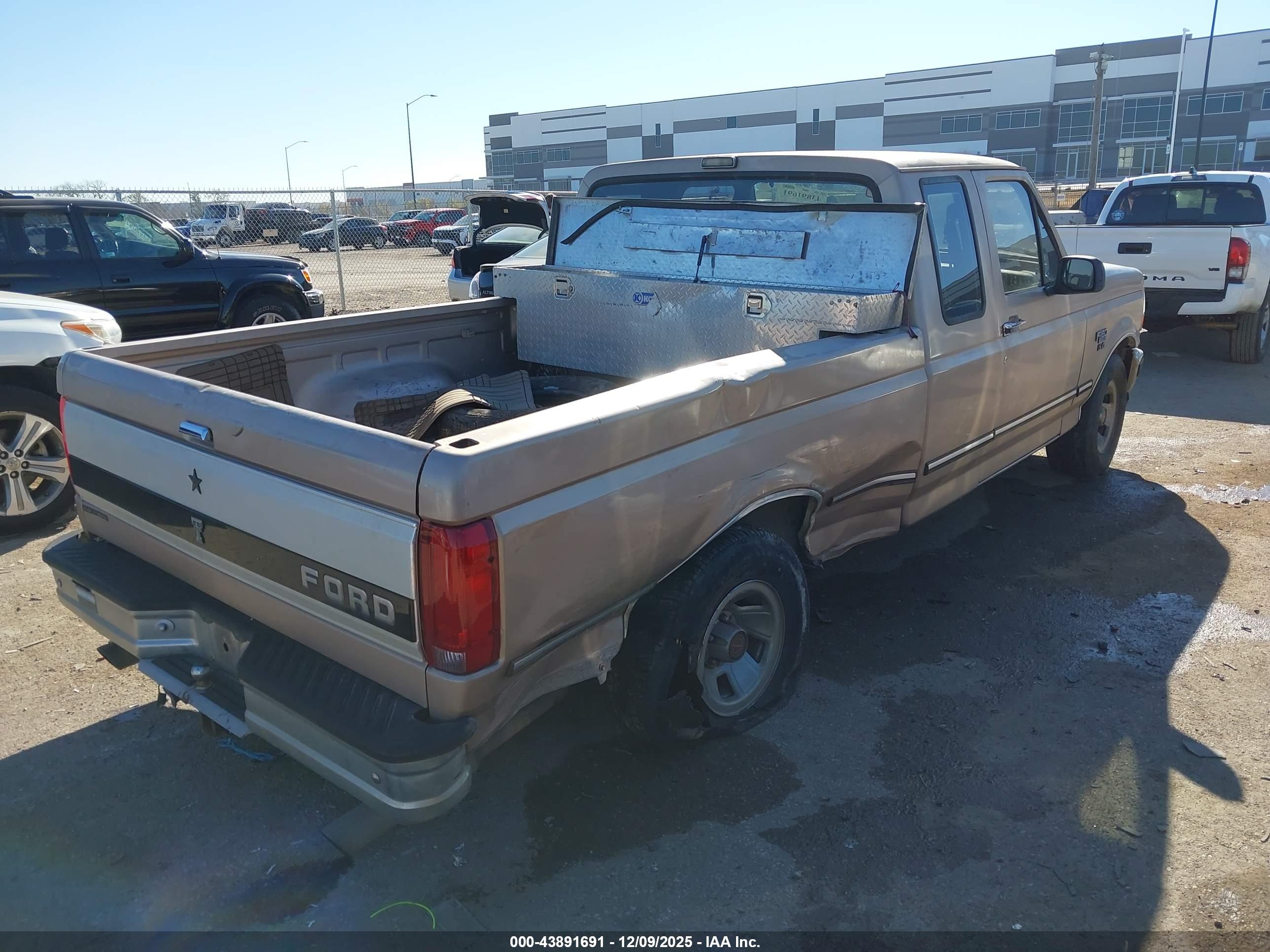 FORD F150 image 4