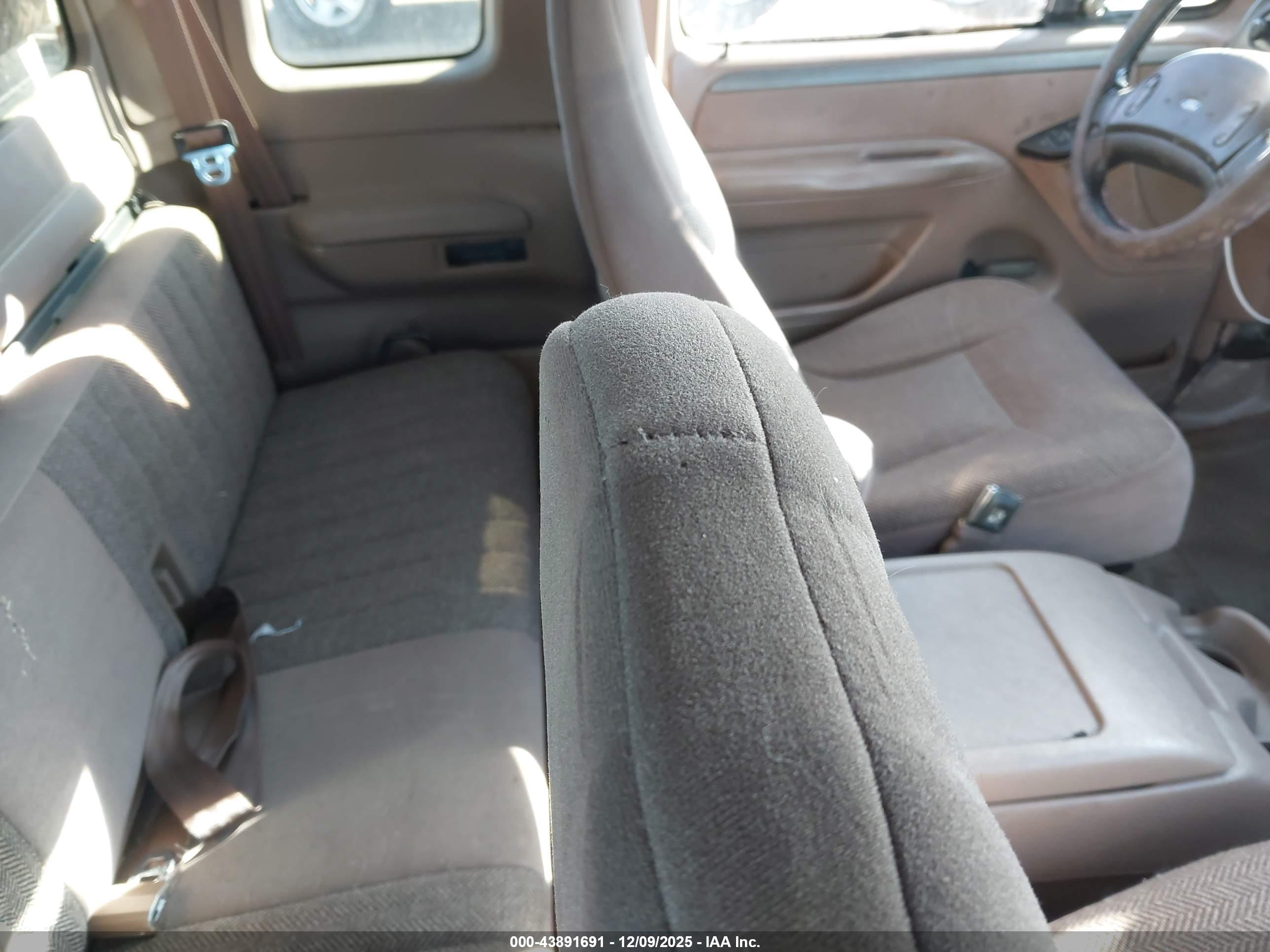 FORD F150 image 8
