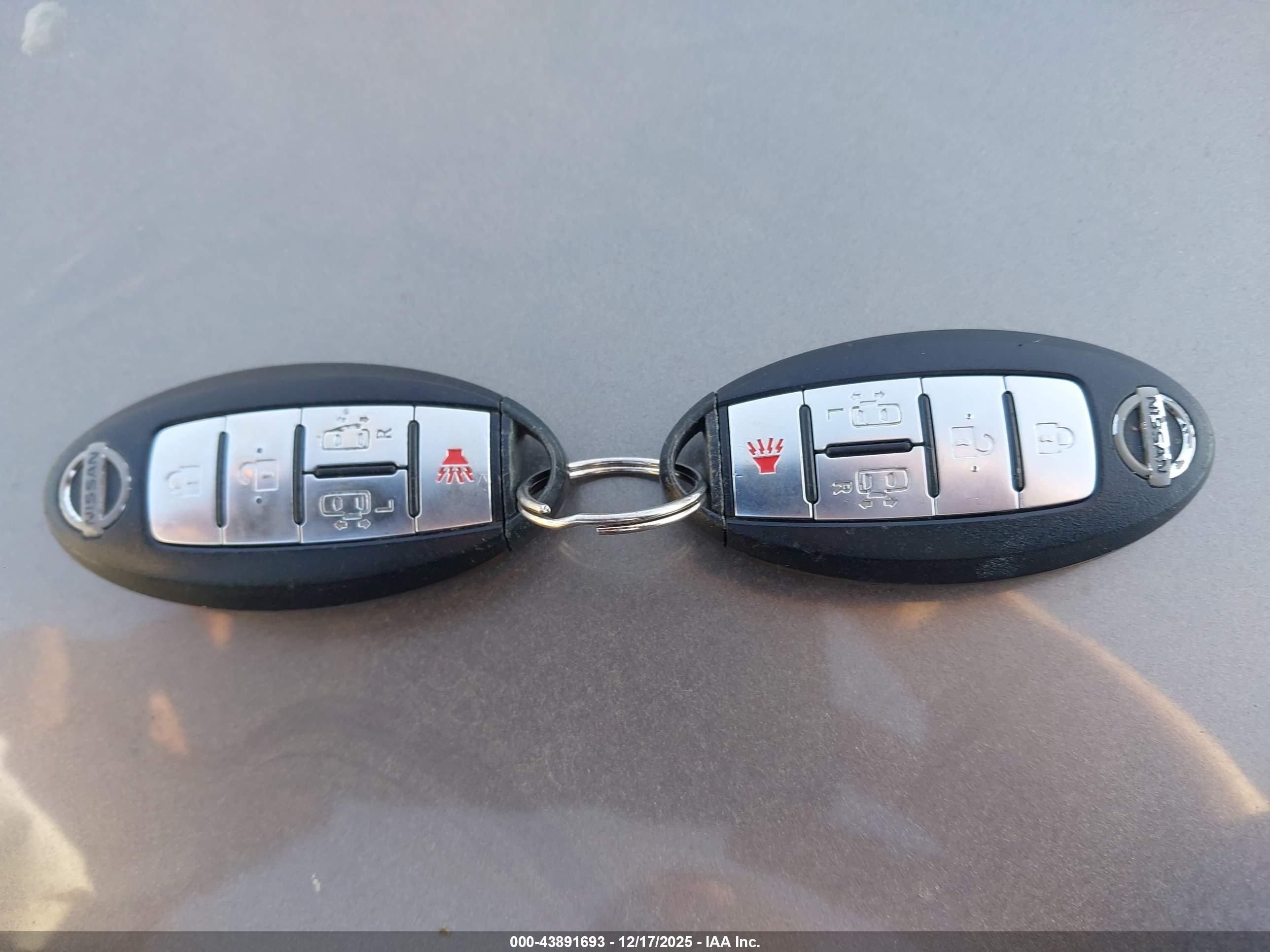 NISSAN QUEST image 11