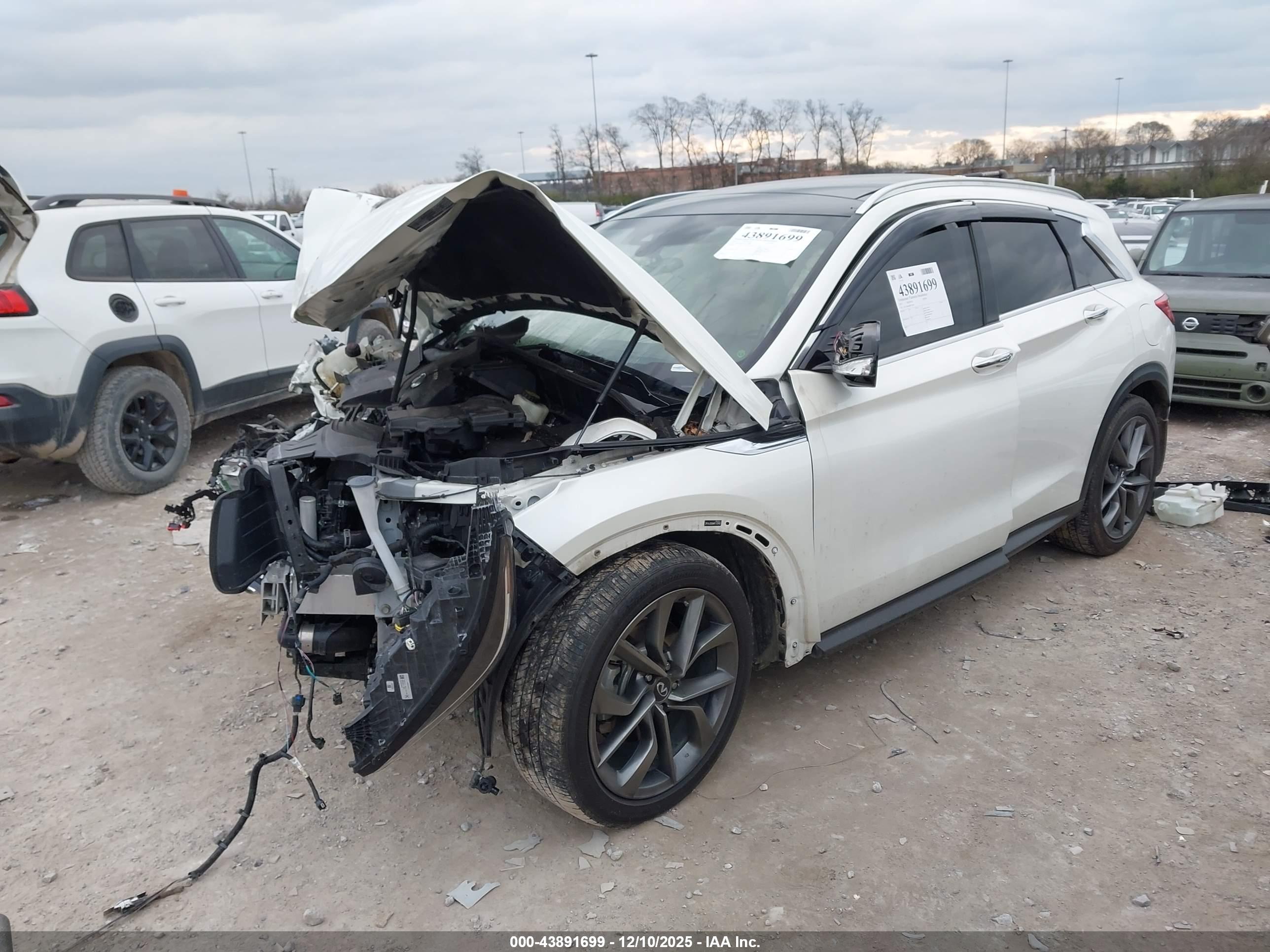 INFINITI QX50 image 2
