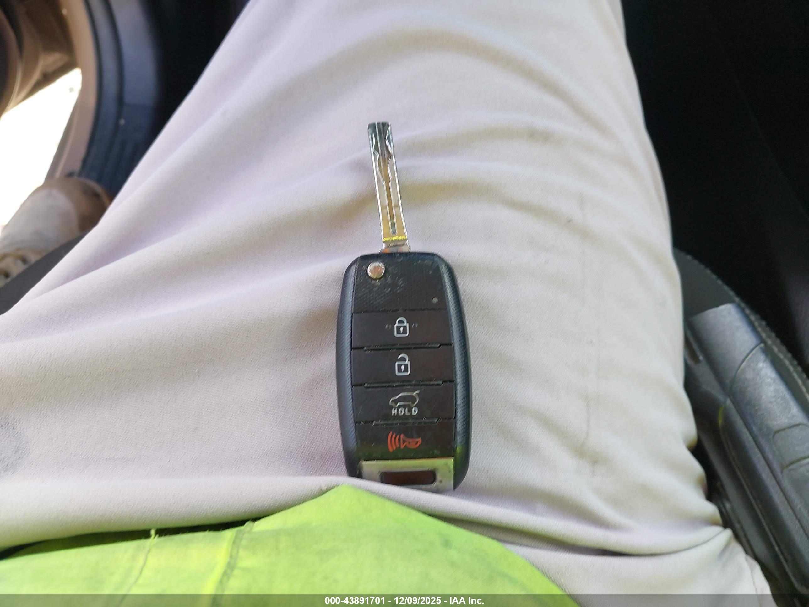 KIA SOUL image 11