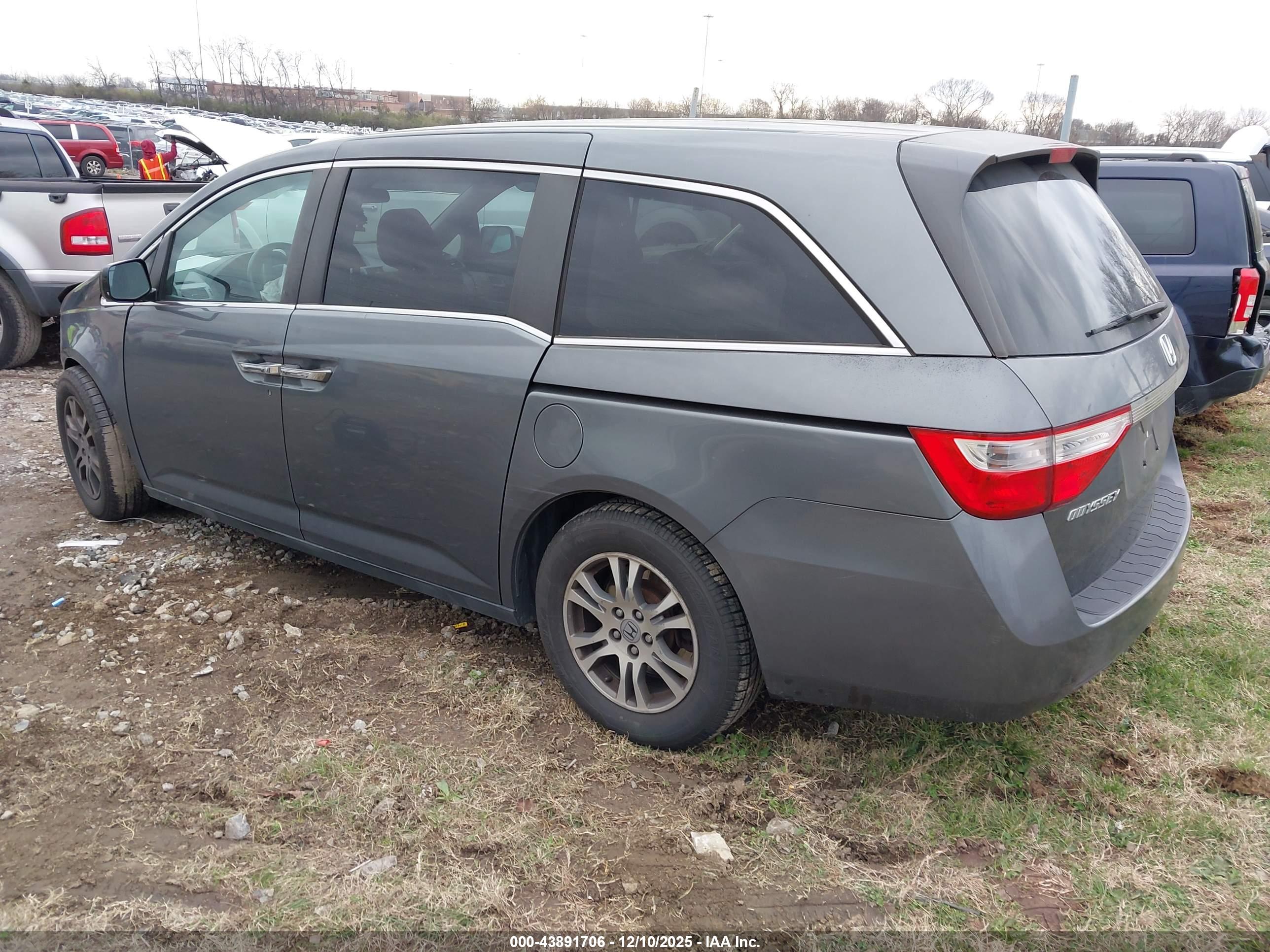 HONDA ODYSSEY image 3