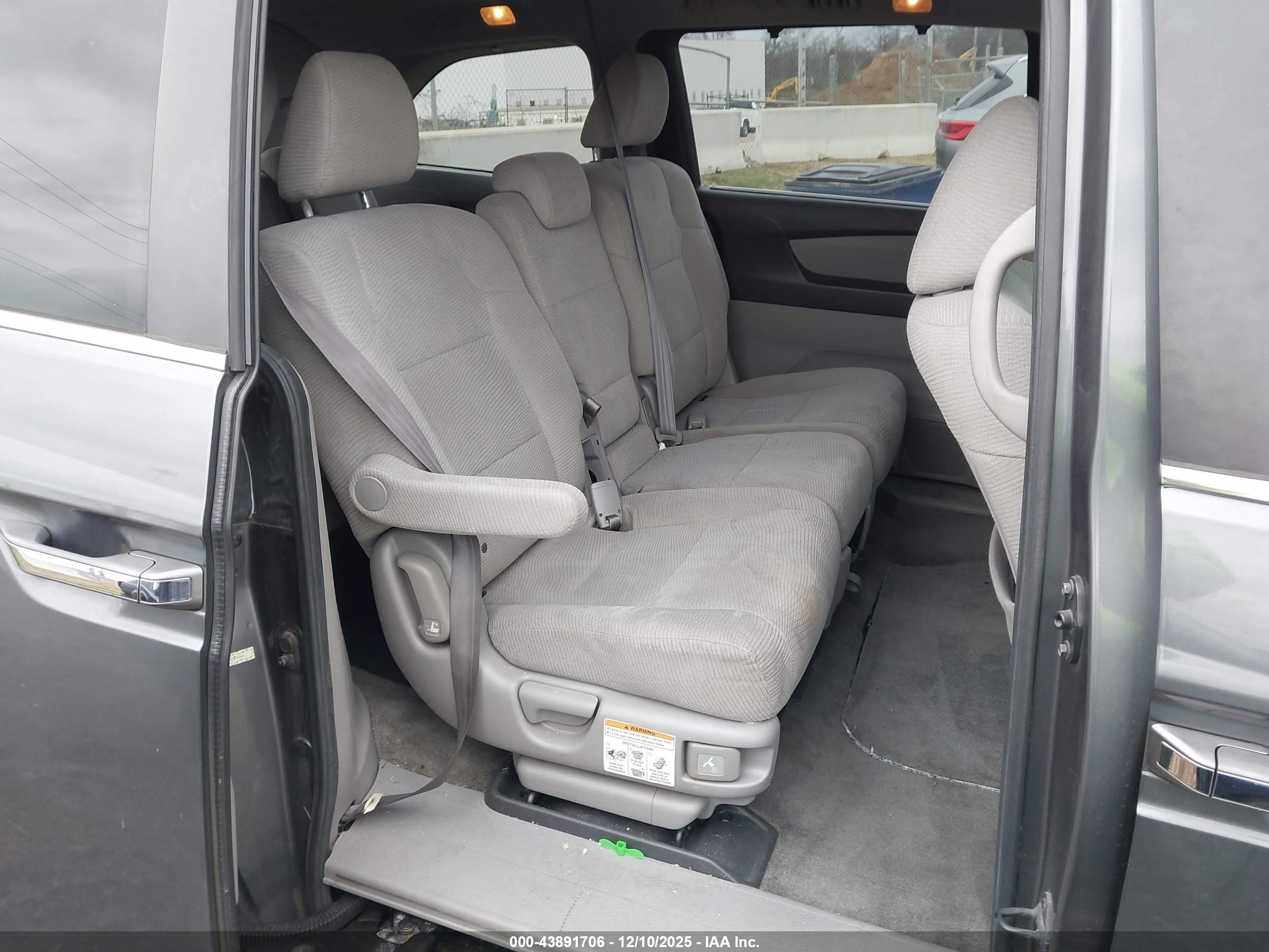 HONDA ODYSSEY image 8