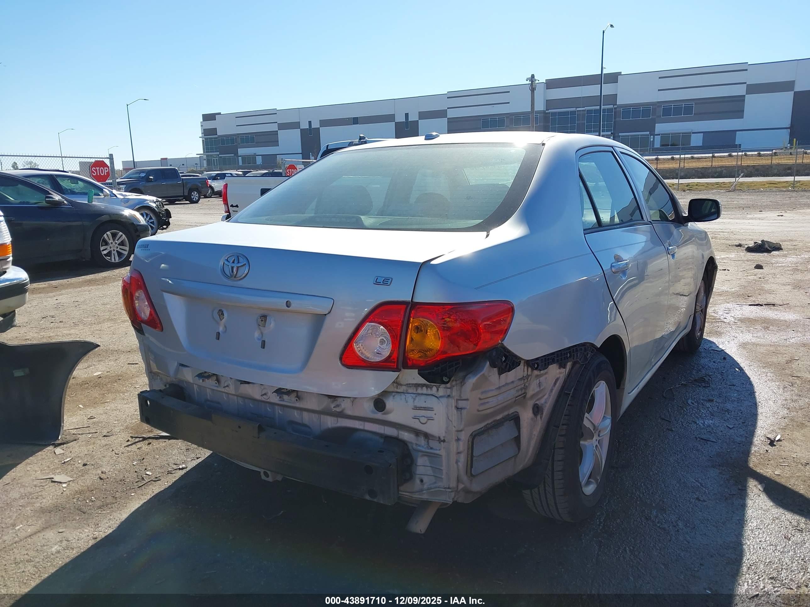 TOYOTA COROLLA image 4