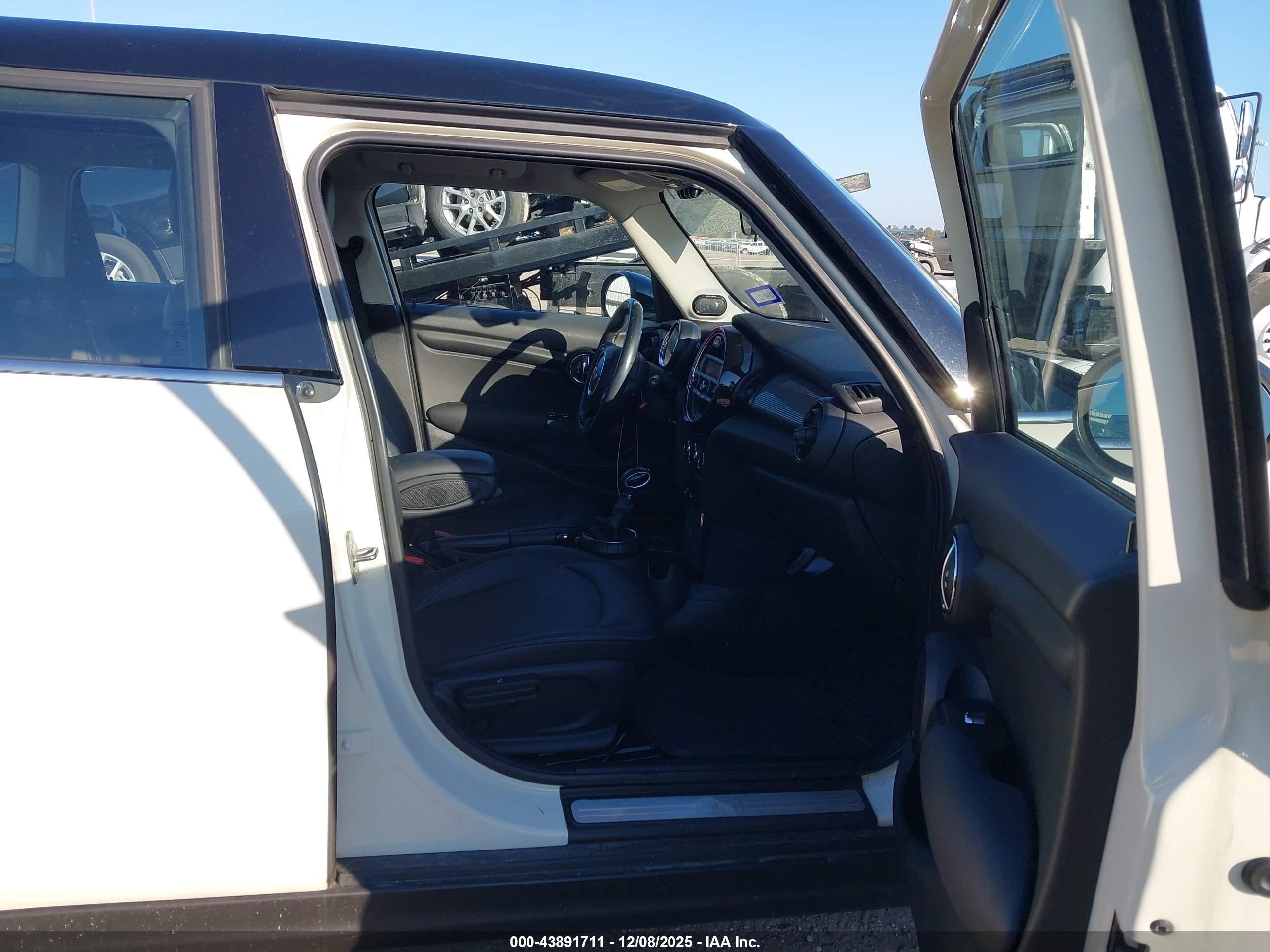 MINI HARDTOP image 5