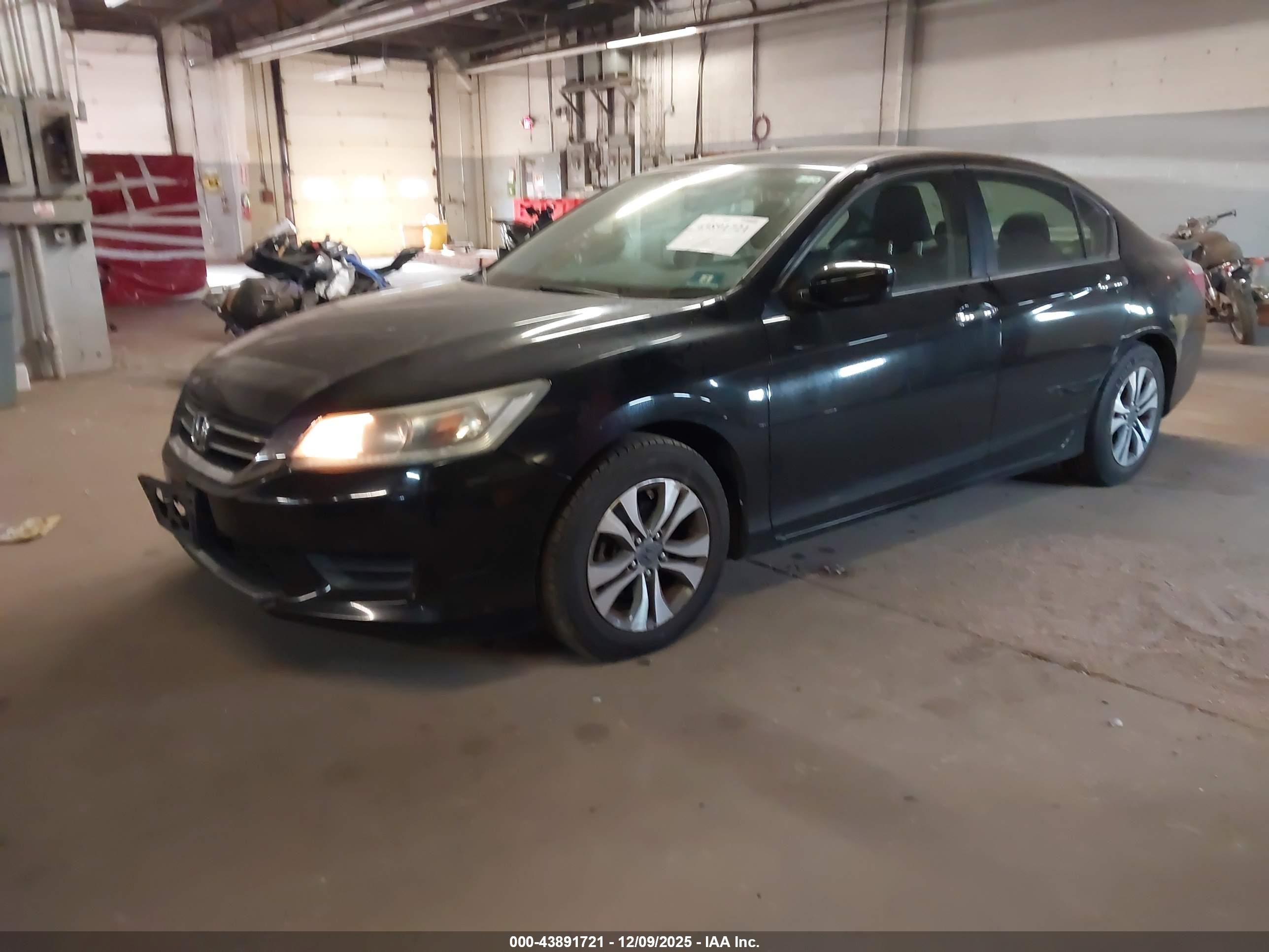 HONDA ACCORD image 2