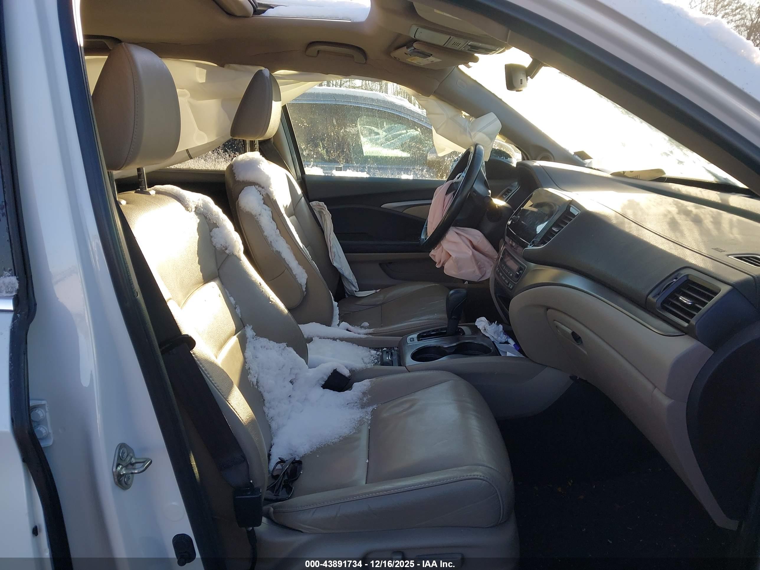 HONDA PILOT image 5