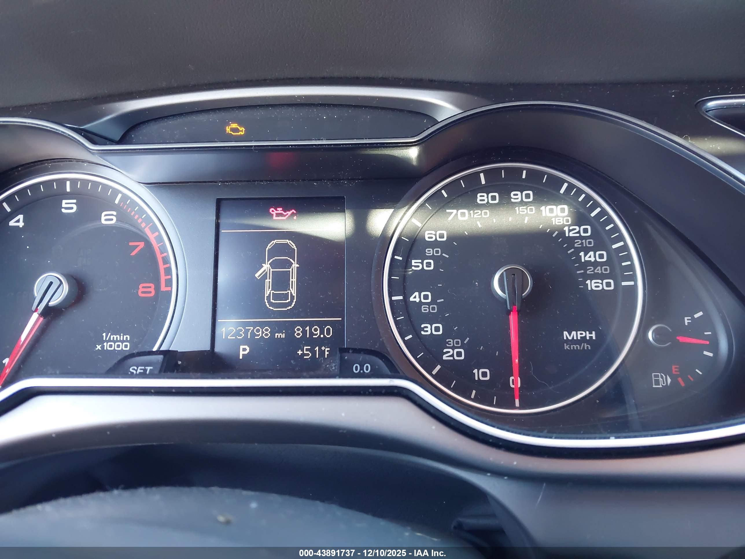 AUDI A4 image 7