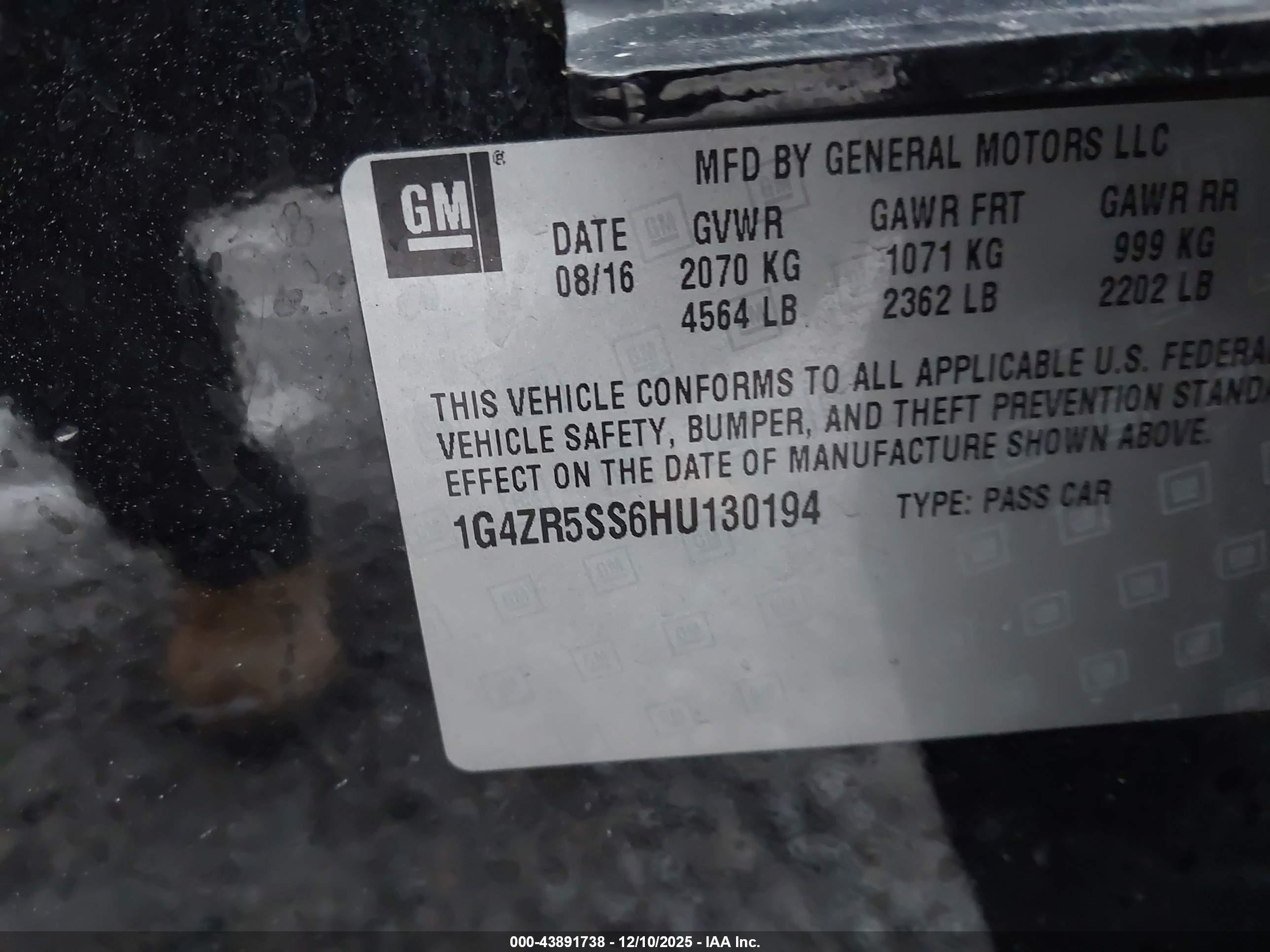BUICK LACROSSE image 9