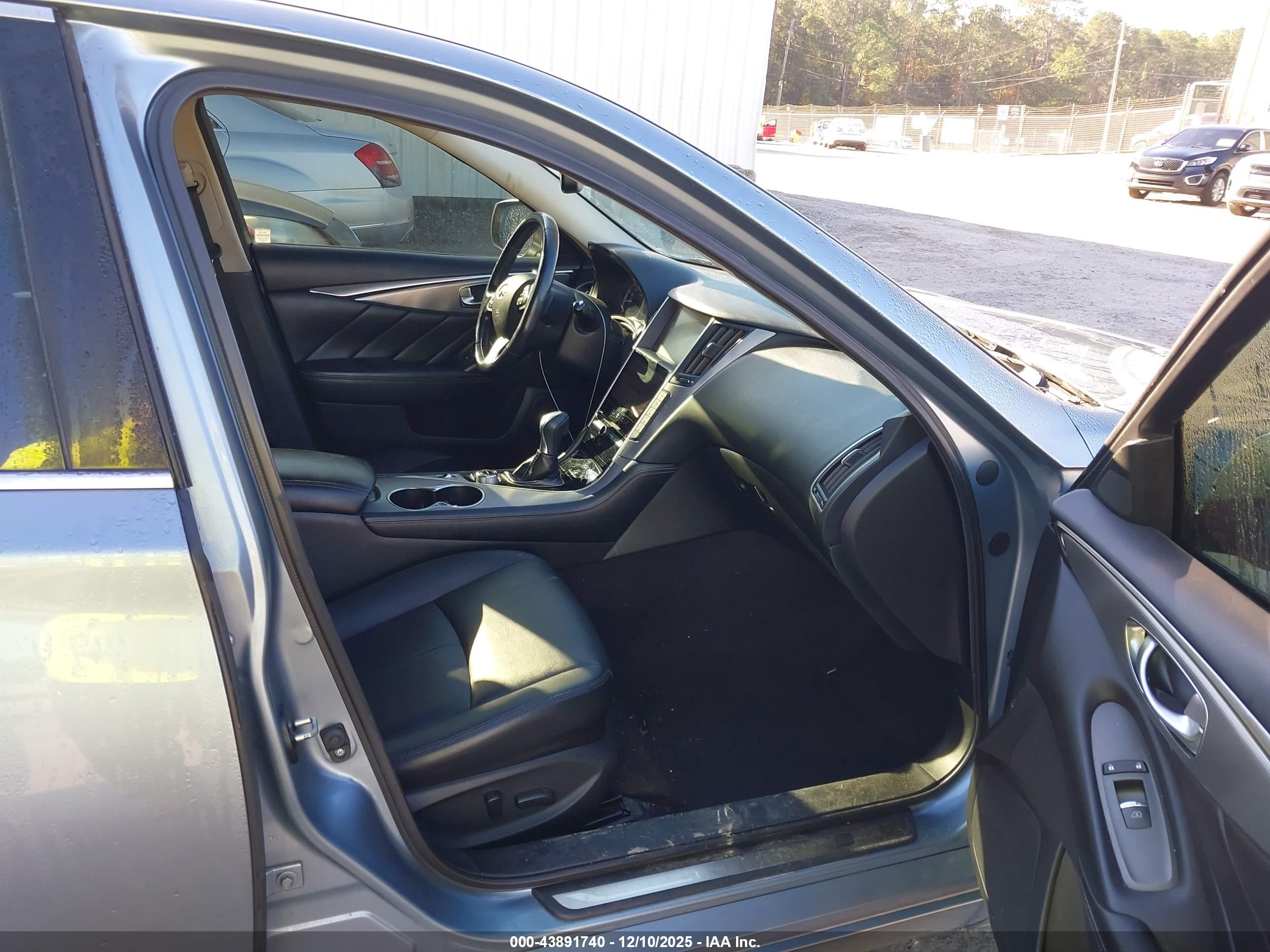 INFINITI Q50 image 5