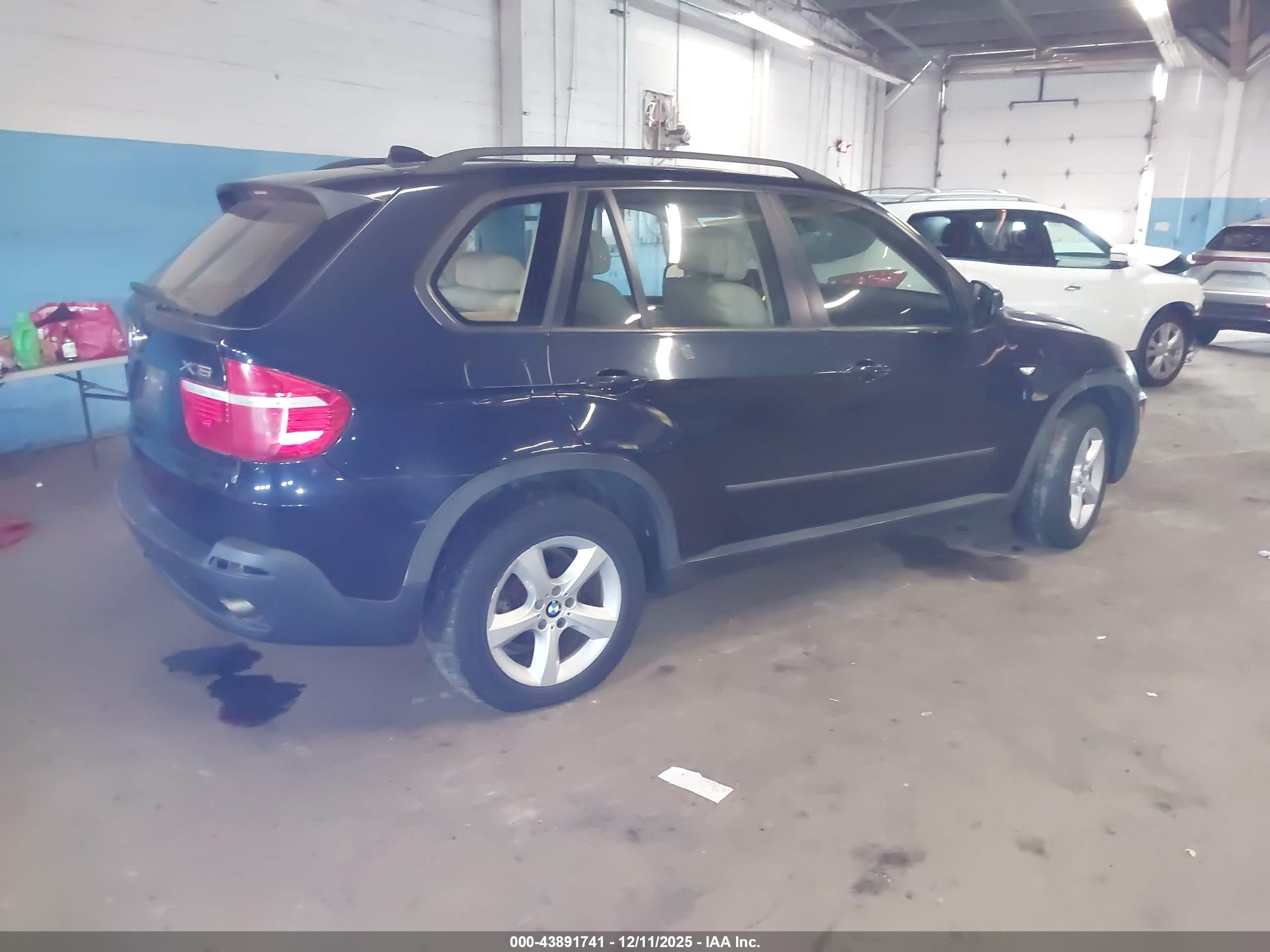 BMW X5 image 4