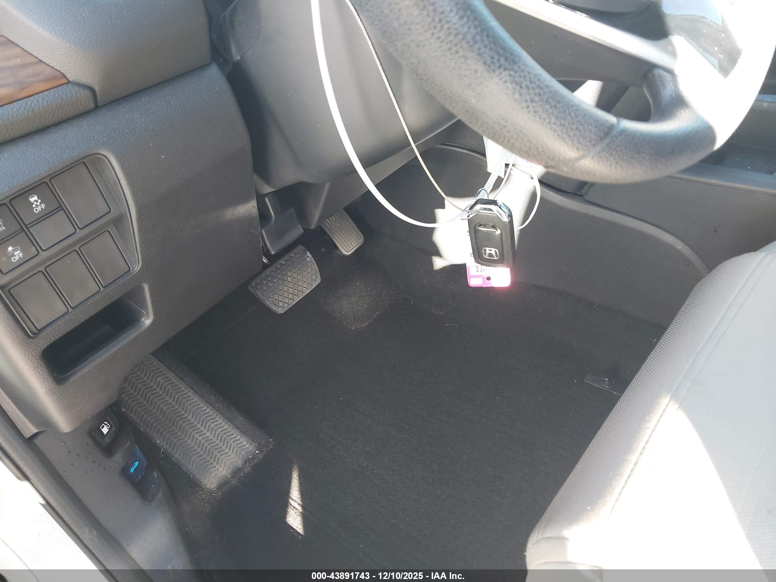 HONDA CR-V image 11