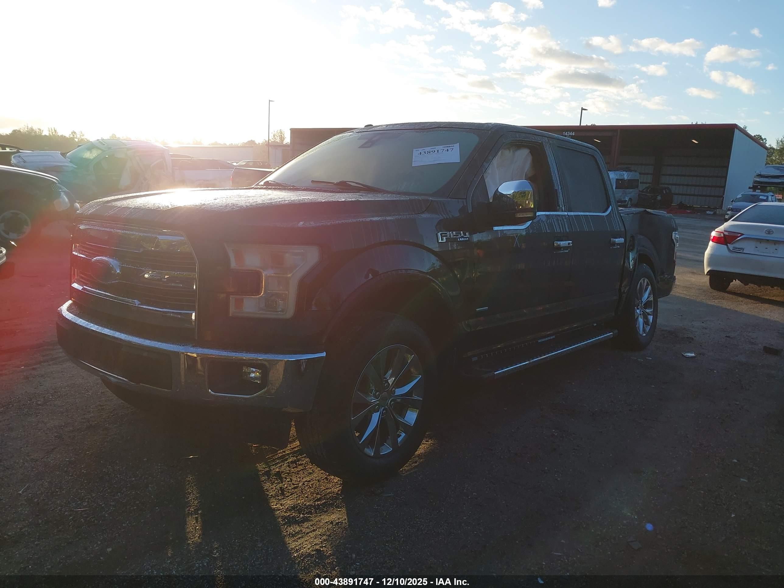 FORD F-150 image 2