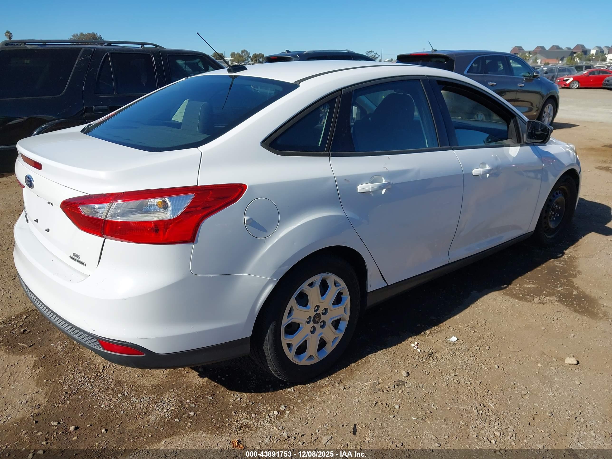 FORD FOCUS image 4