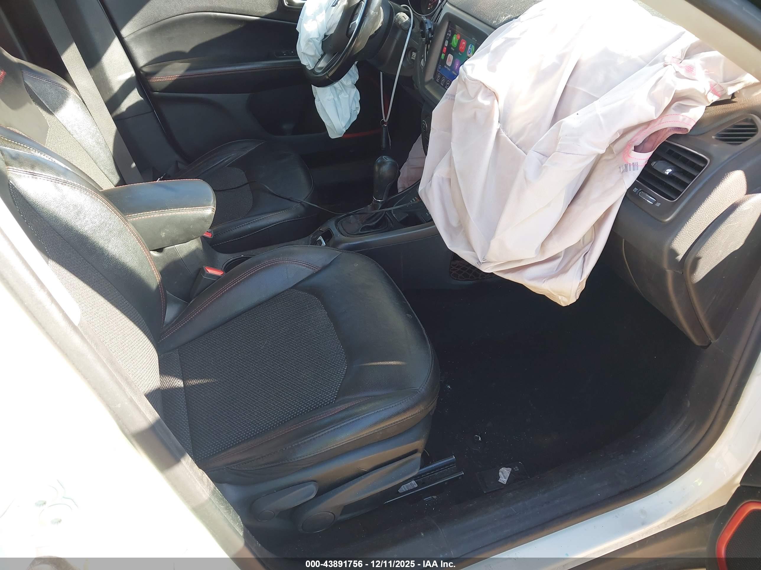 JEEP COMPASS image 5