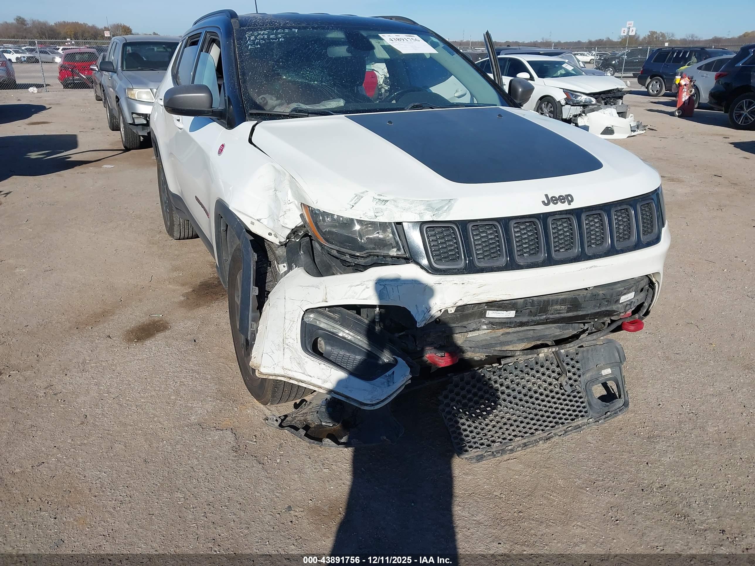 JEEP COMPASS image 6