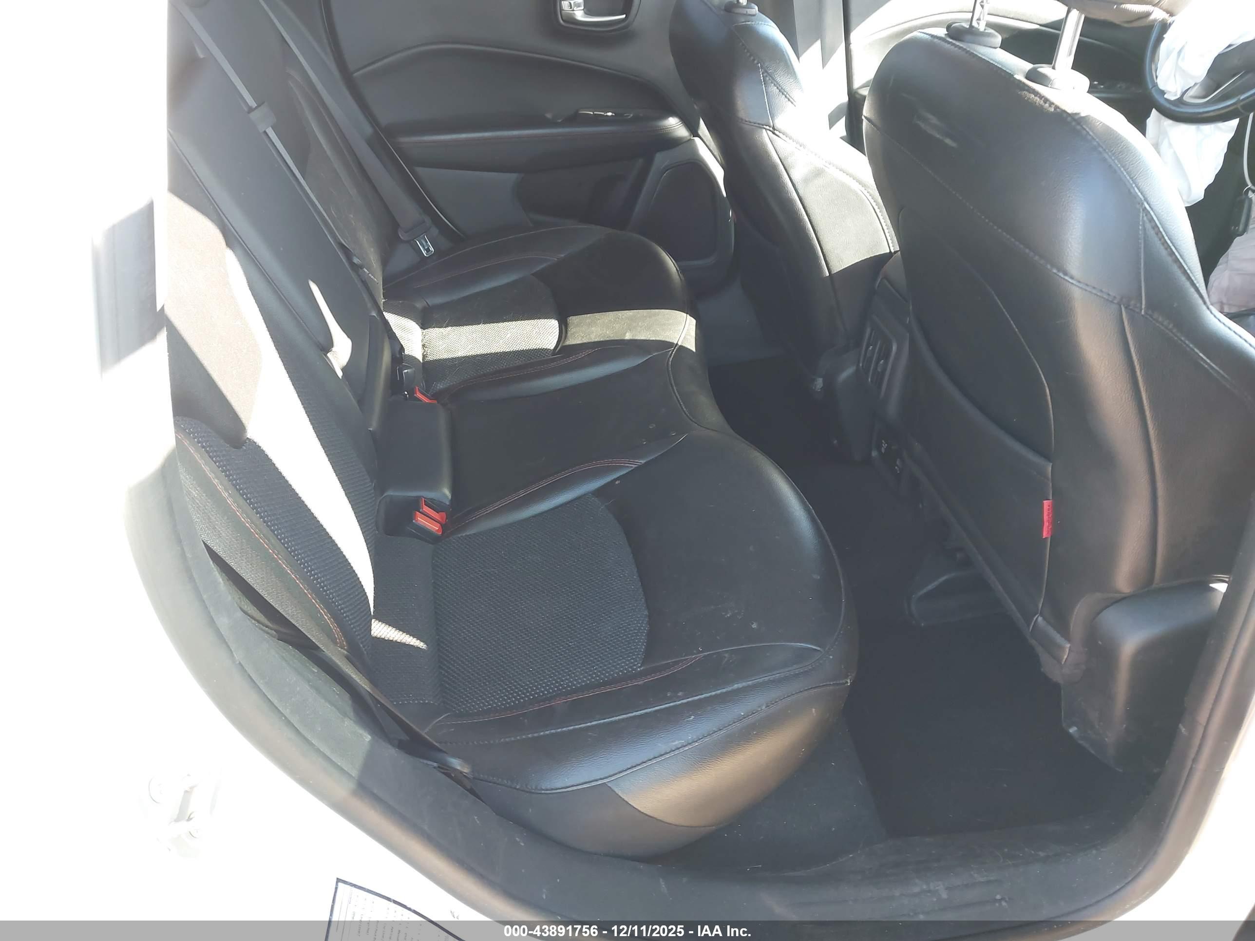 JEEP COMPASS image 8