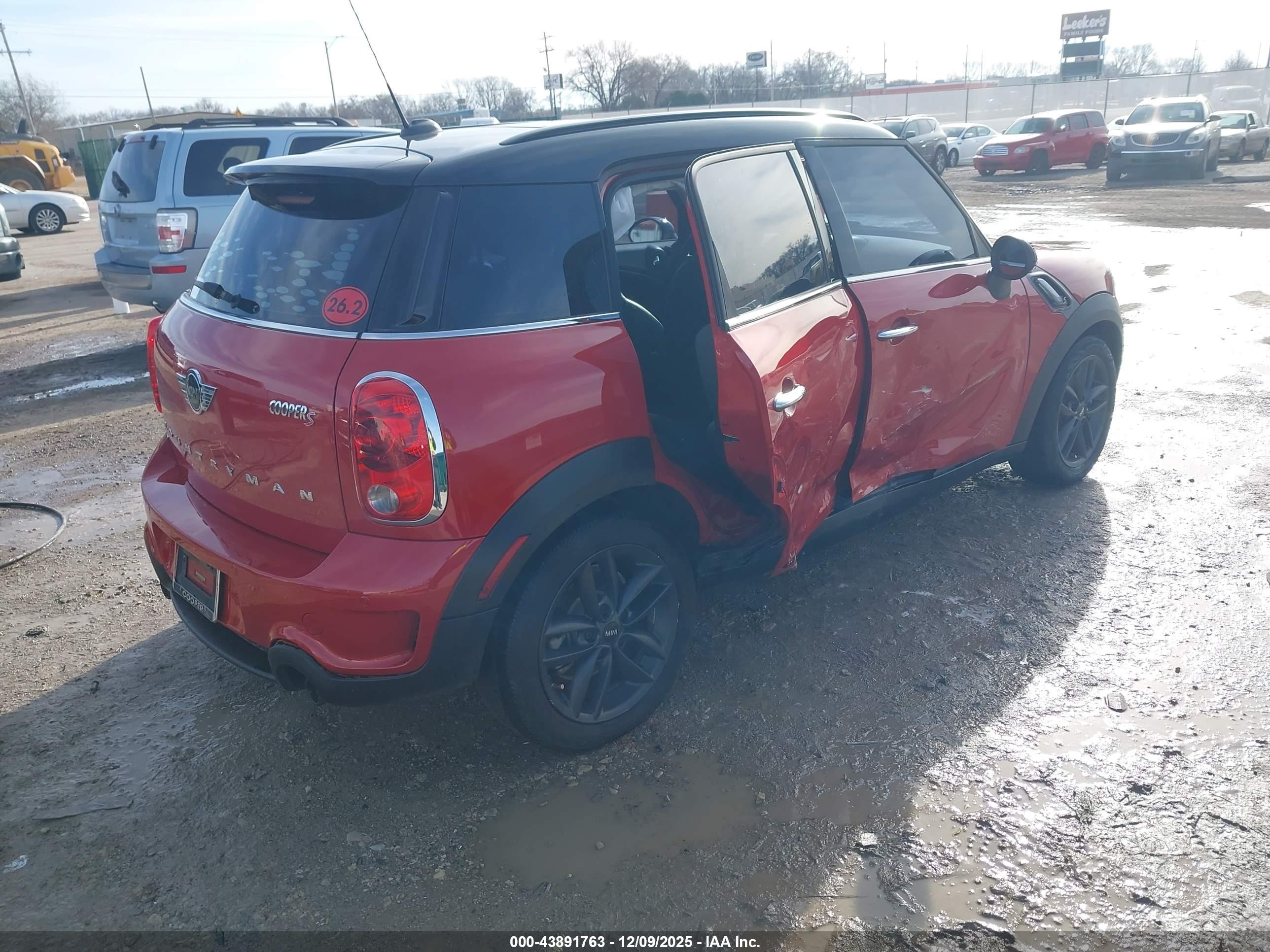 MINI COUNTRYMAN image 4