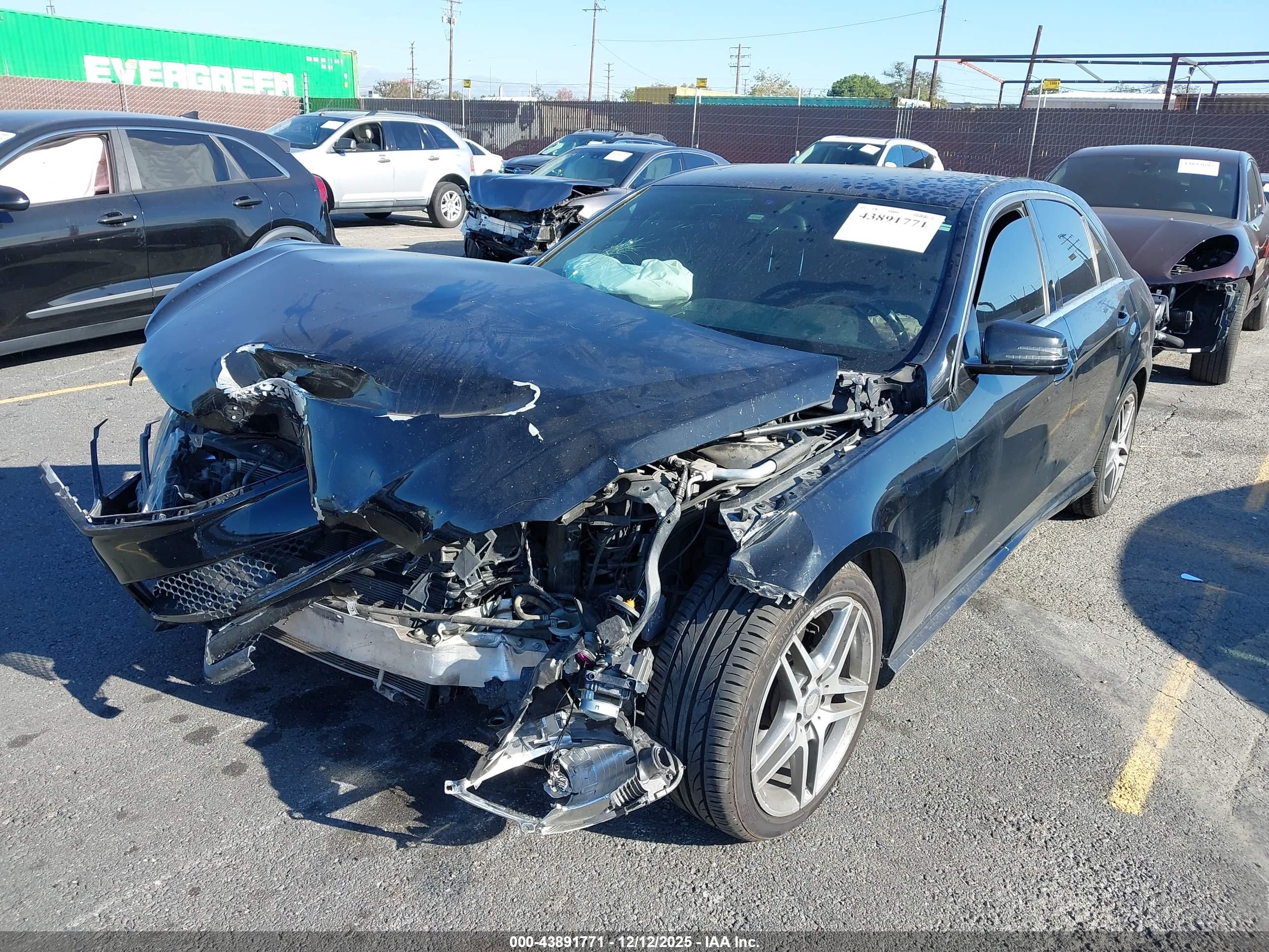 MERCEDES-BENZ E image 2