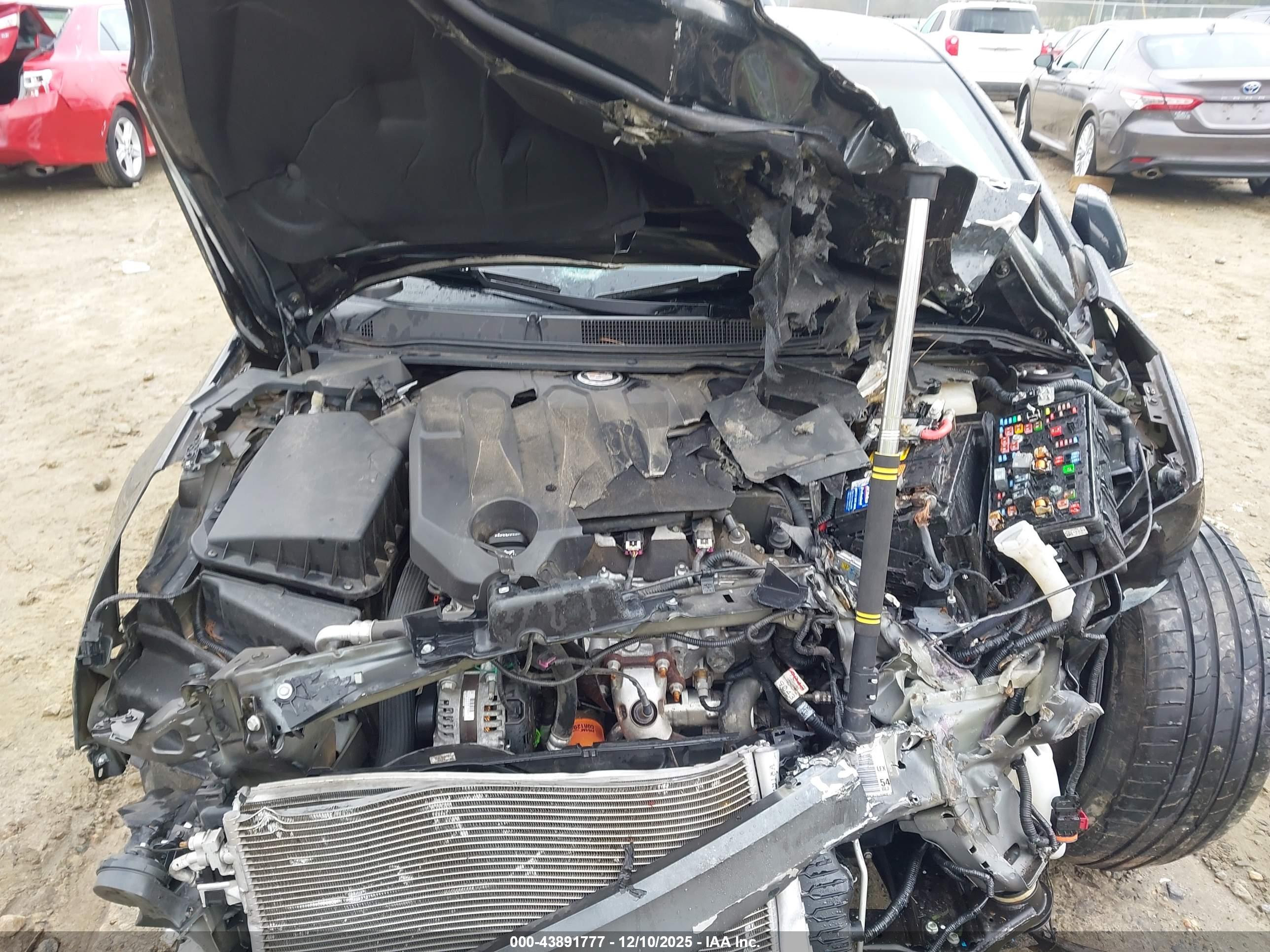 CADILLAC XTS image 10