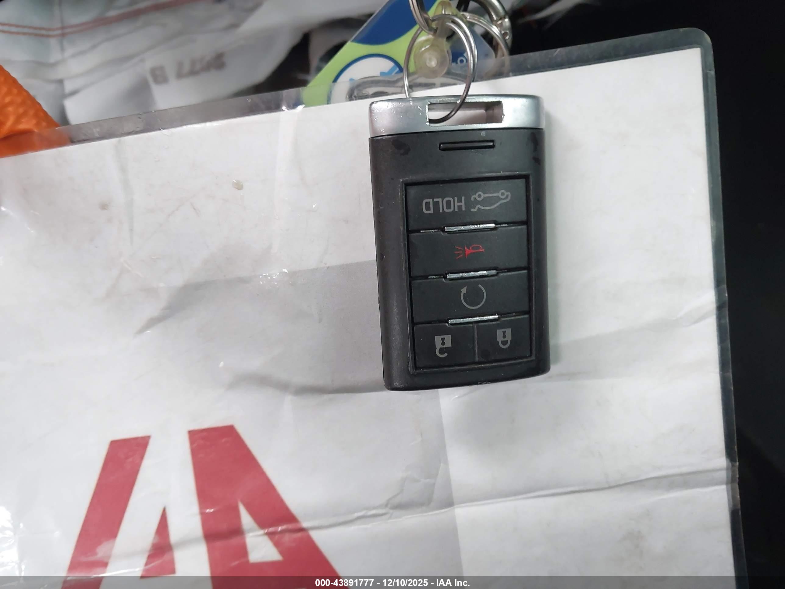 CADILLAC XTS image 11