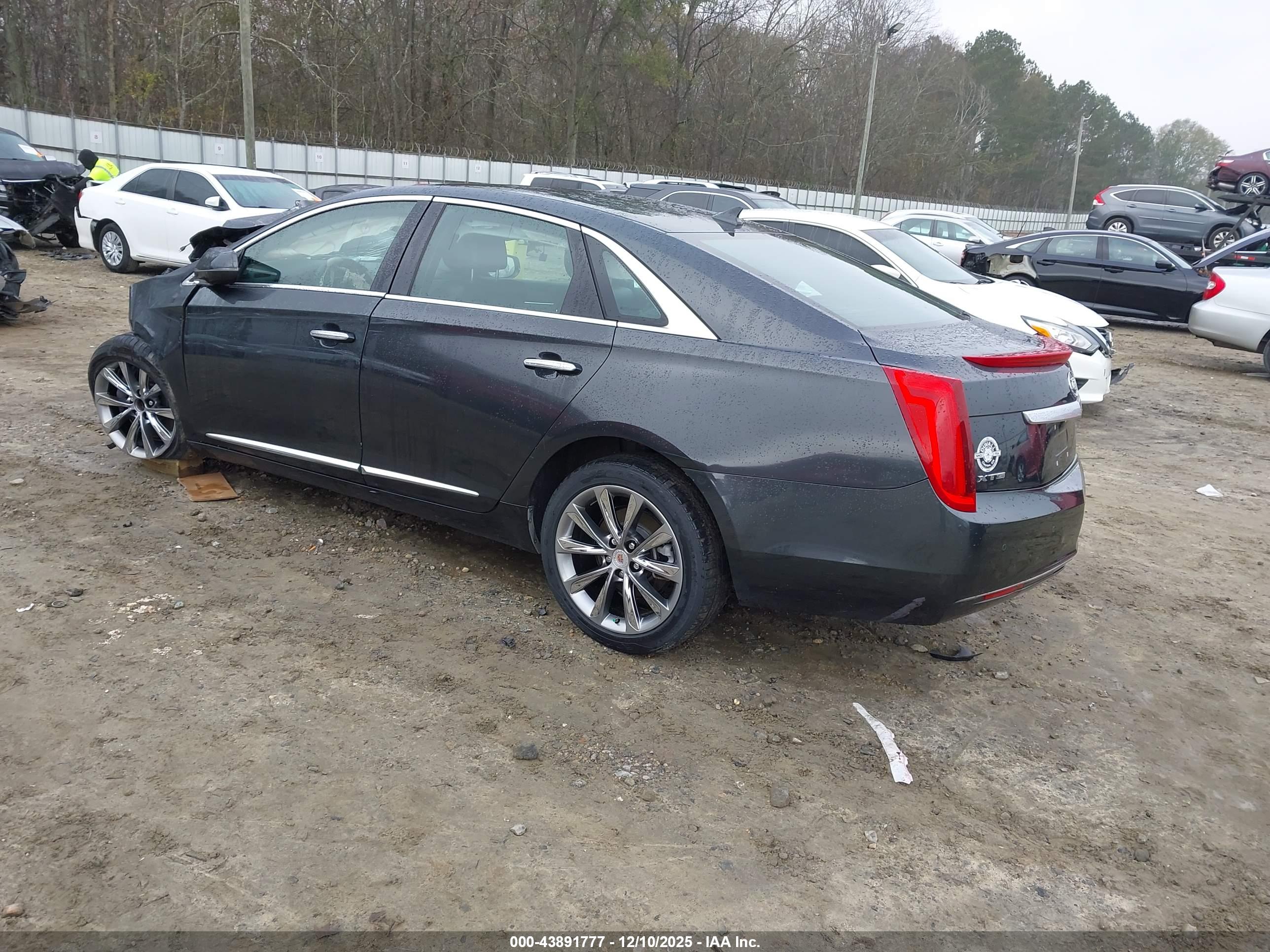 CADILLAC XTS image 3