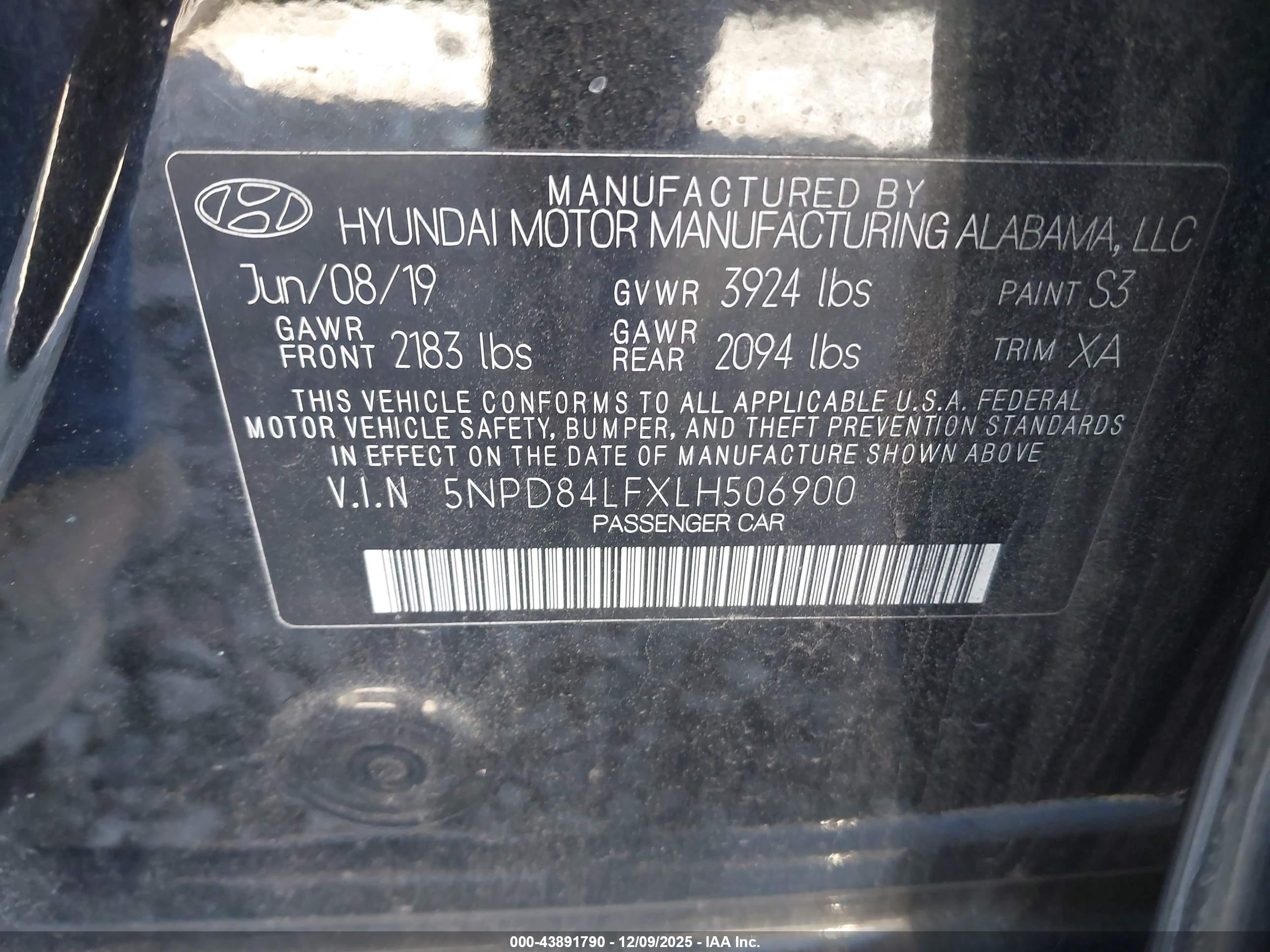 HYUNDAI ELANTRA image 9