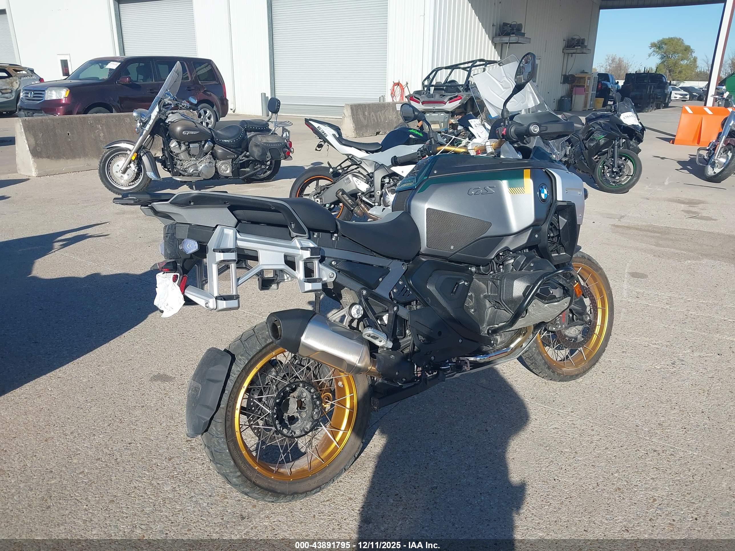 BMW R image 4