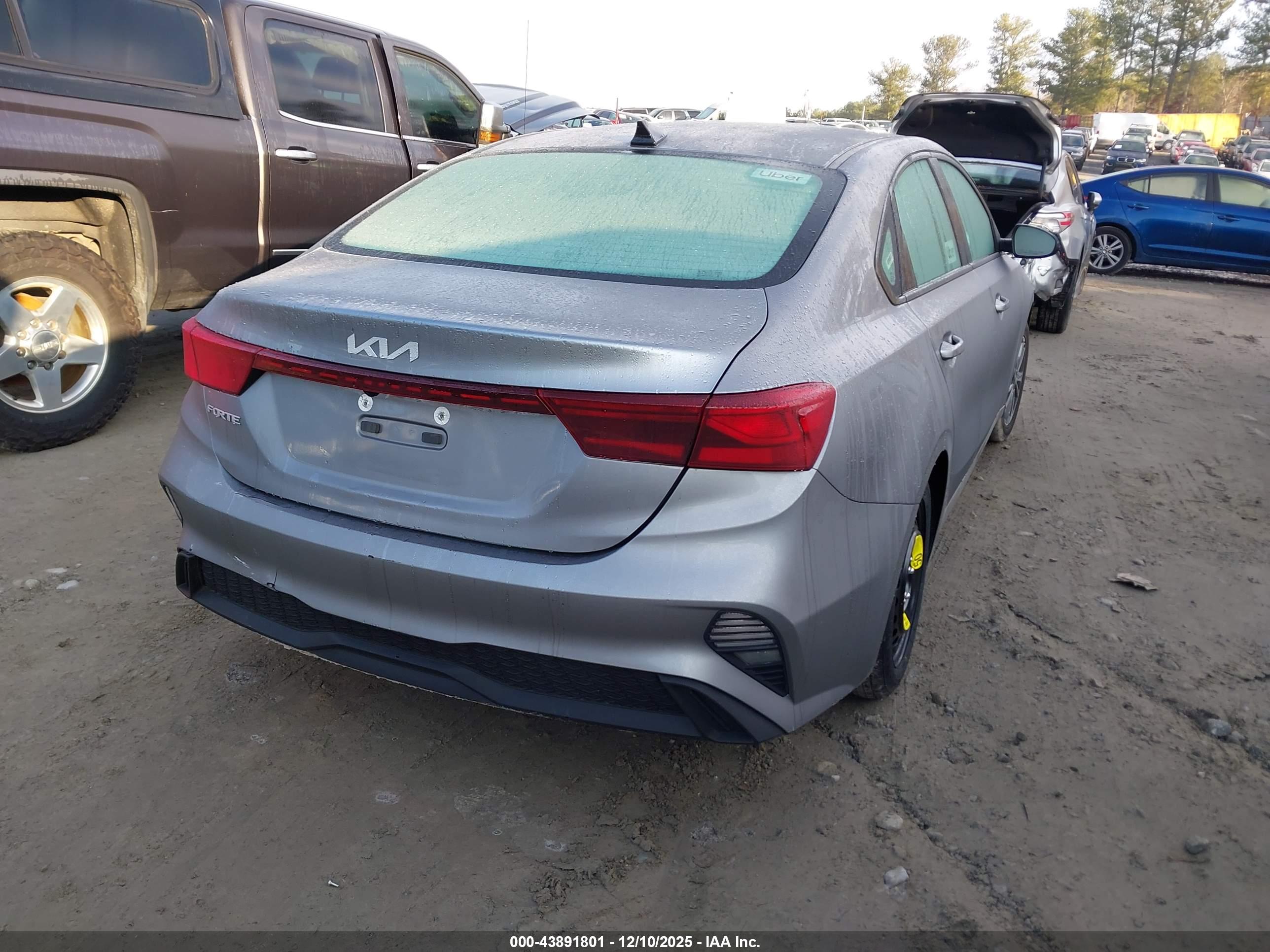 KIA FORTE image 4