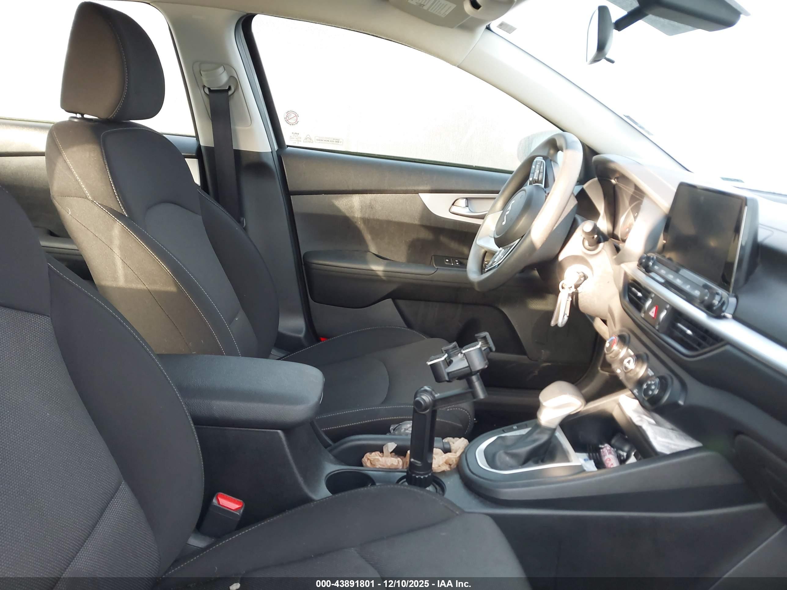 KIA FORTE image 5