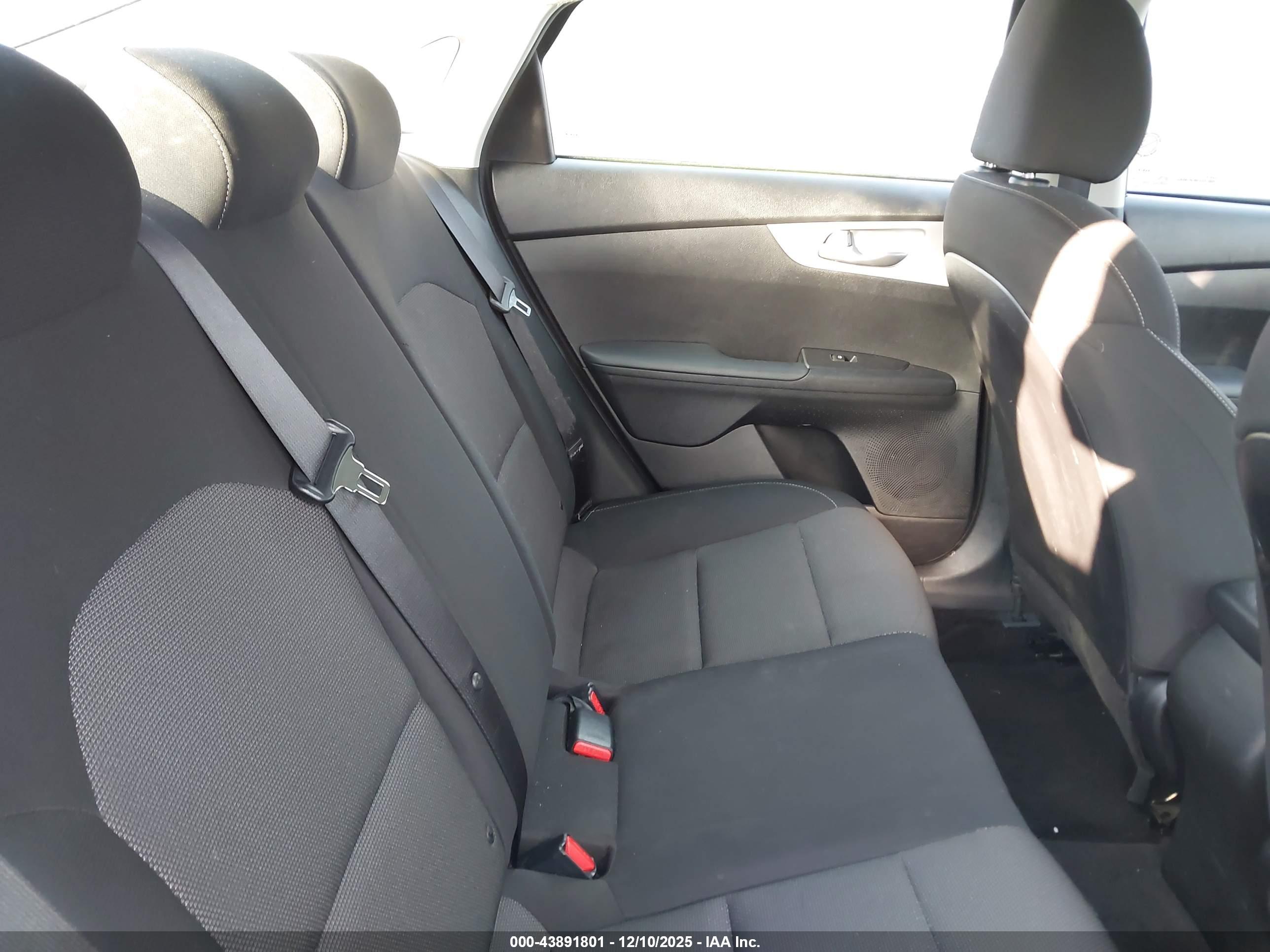 KIA FORTE image 8