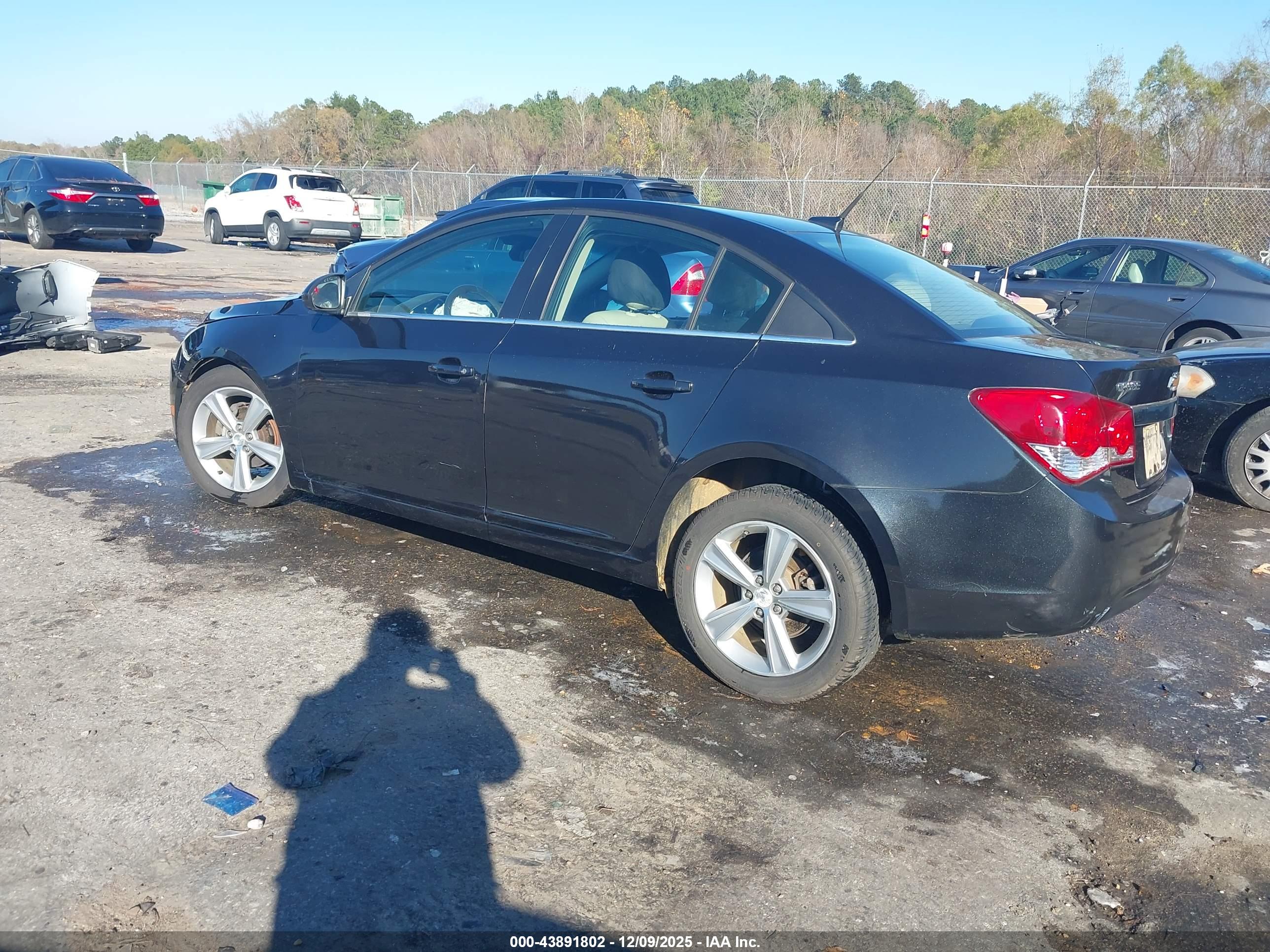 CHEVROLET CRUZE image 3
