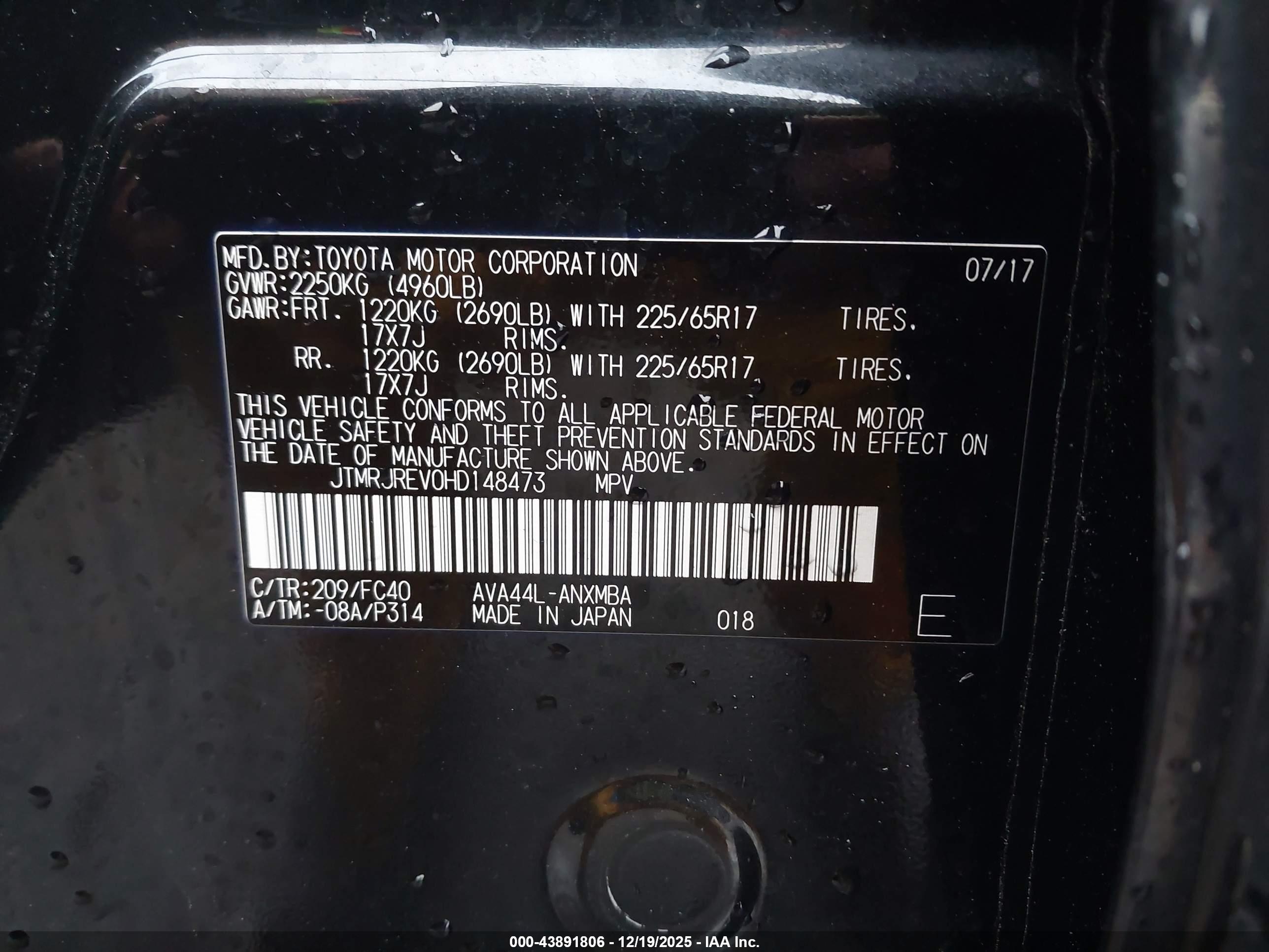TOYOTA RAV4 image 9
