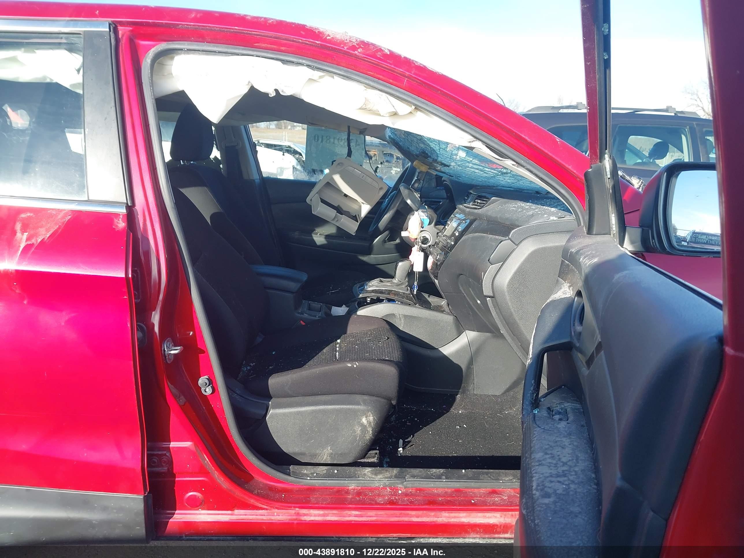 NISSAN ROGUE image 5