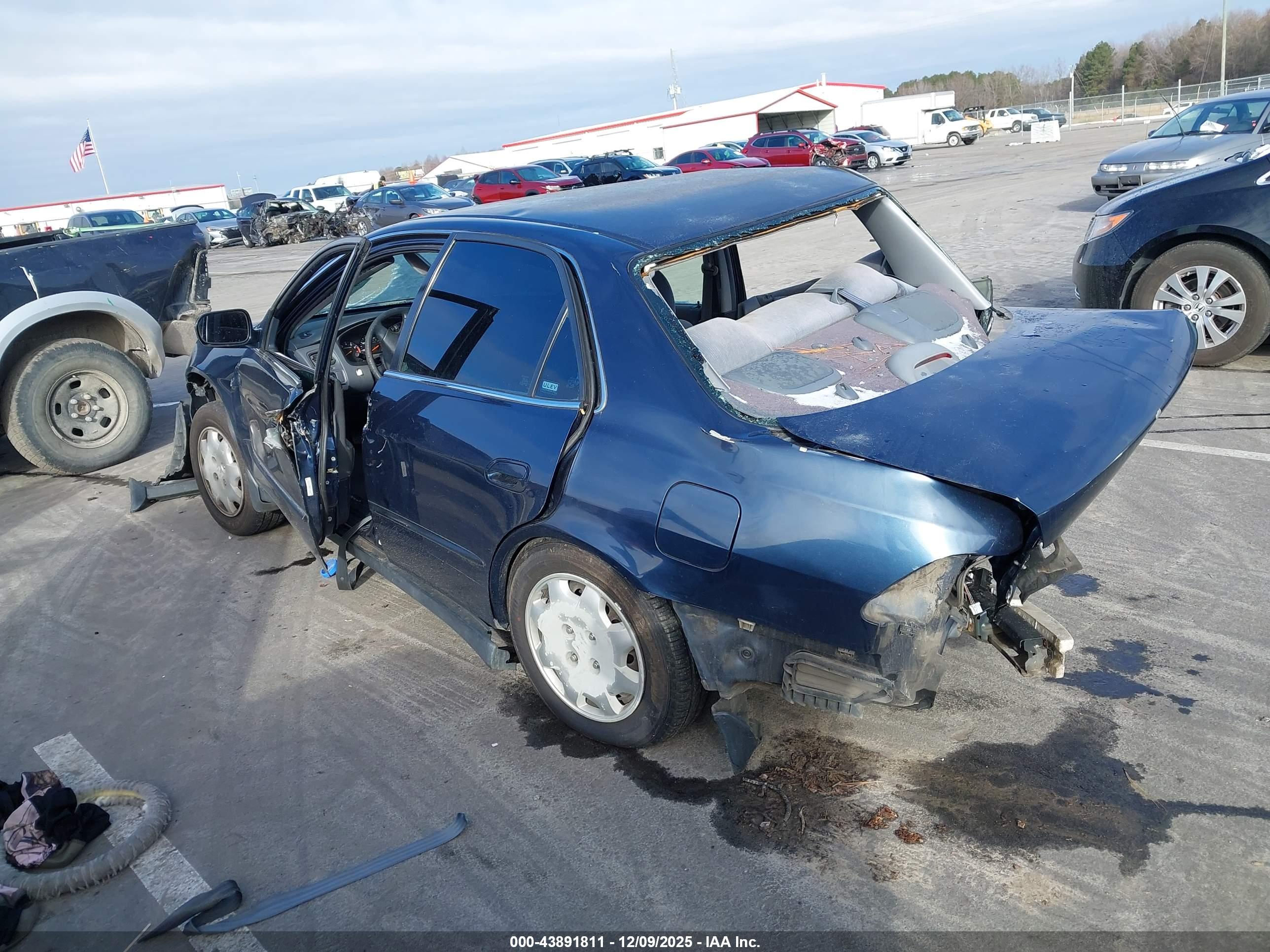 HONDA ACCORD image 3
