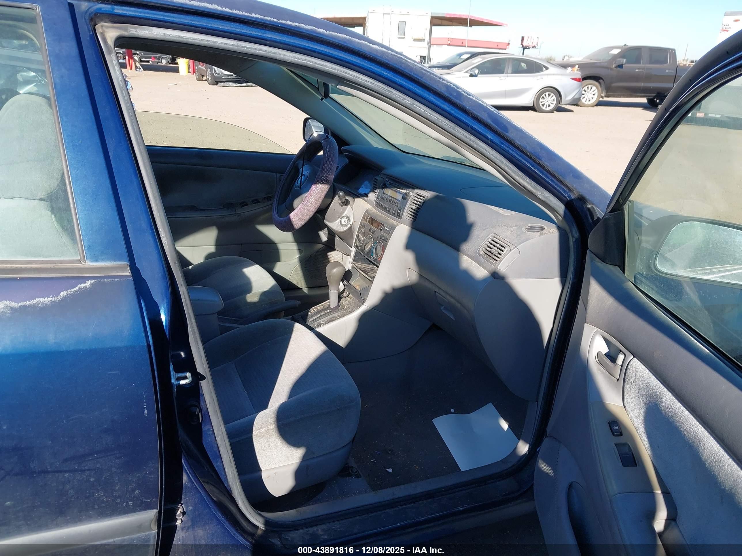 TOYOTA COROLLA image 5