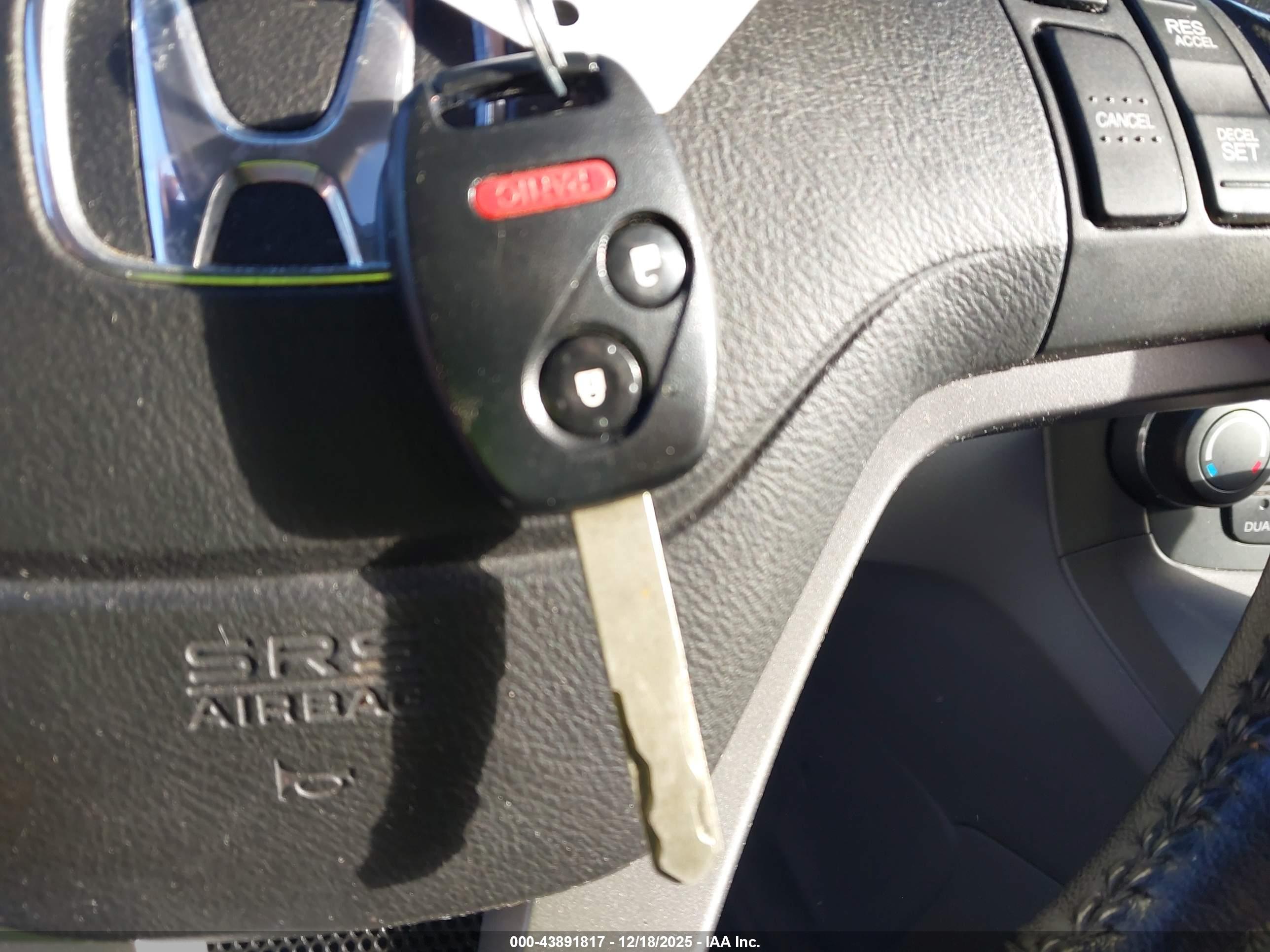 HONDA CR-V image 11