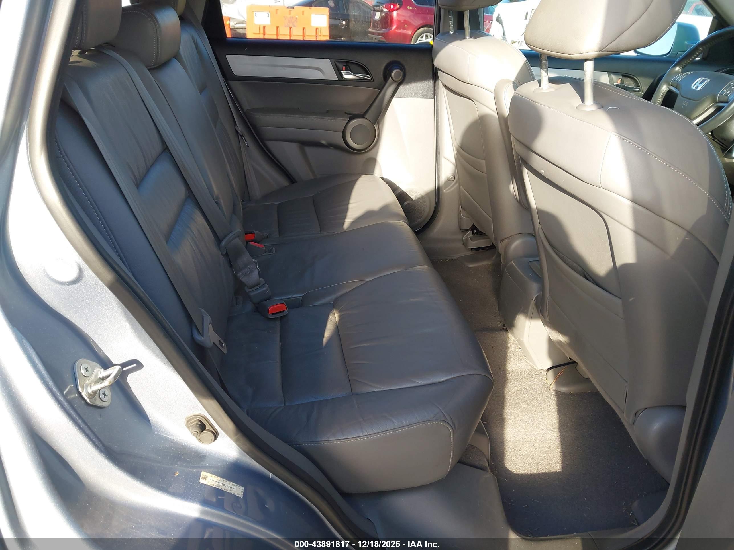 HONDA CR-V image 8