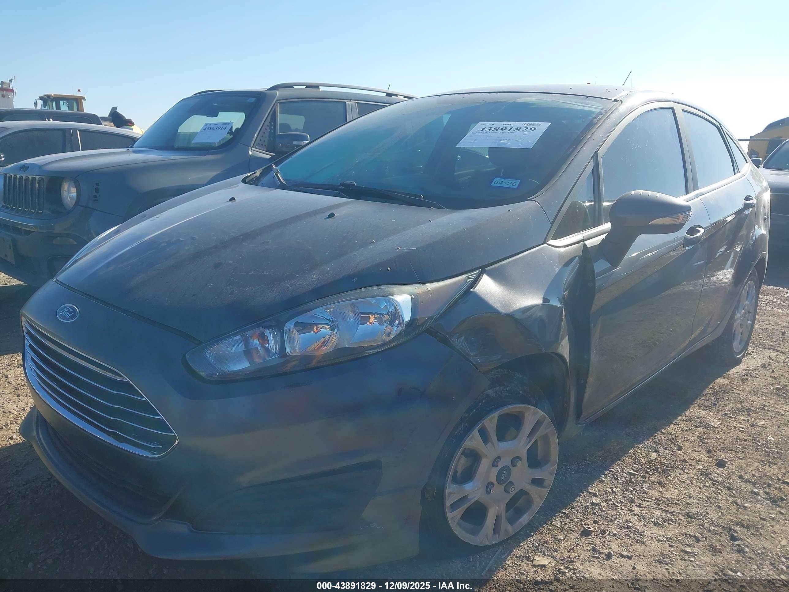 FORD FIESTA image 2