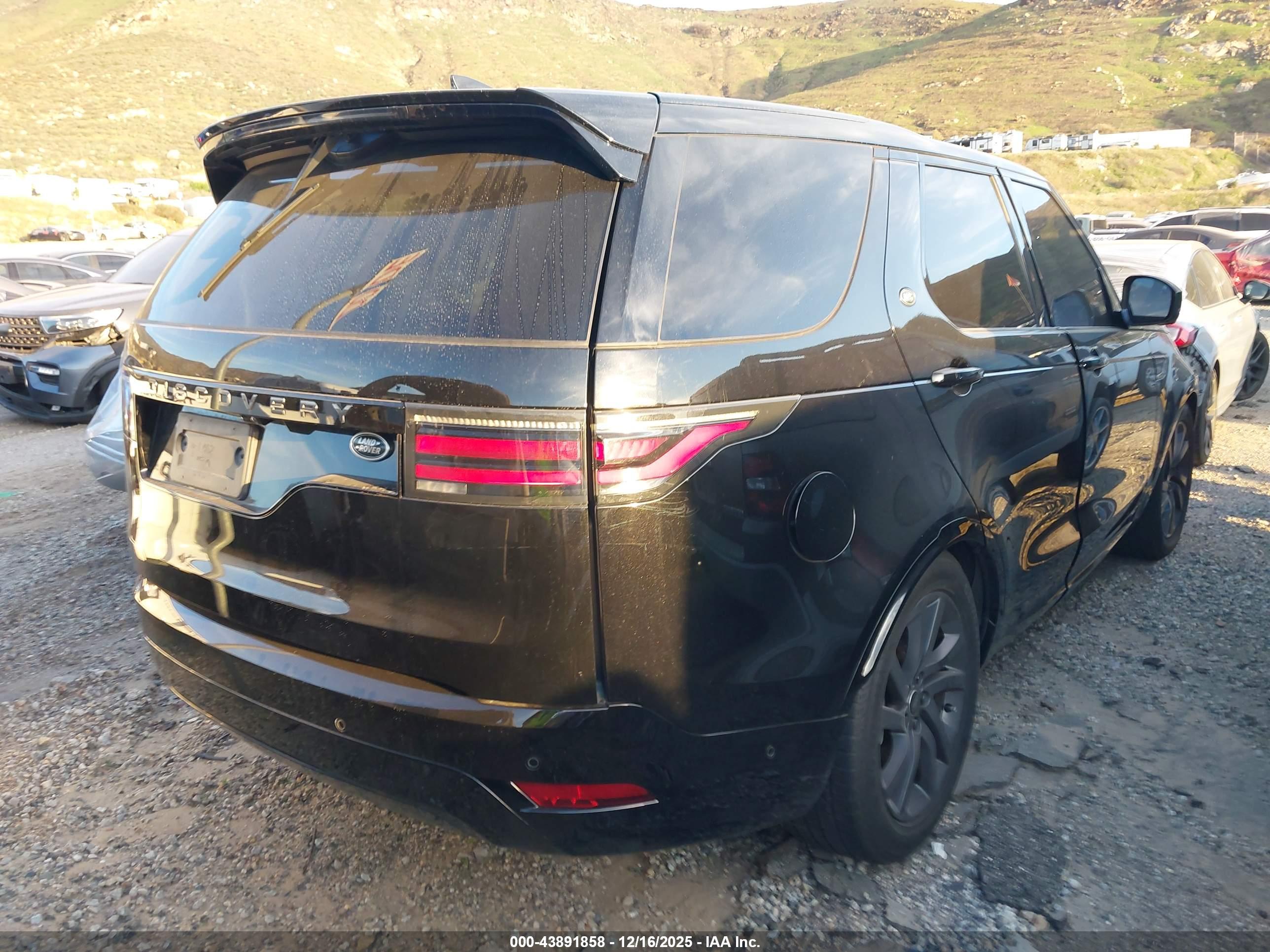 LAND ROVER image 4