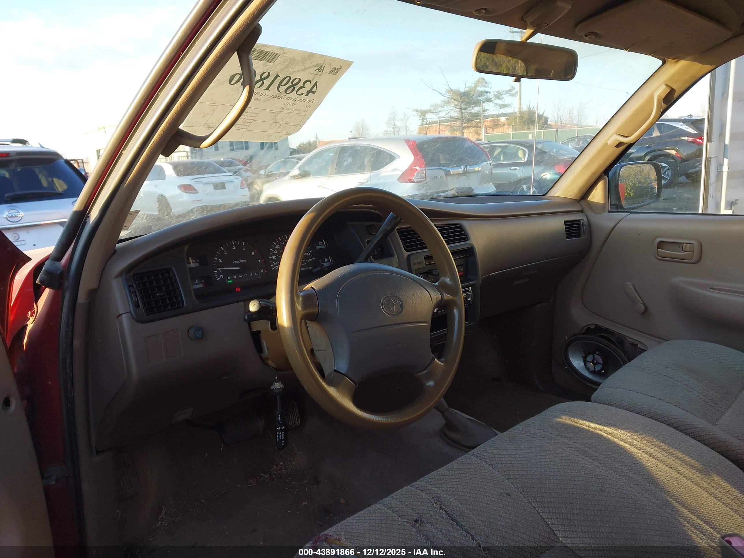 TOYOTA T100 image 5