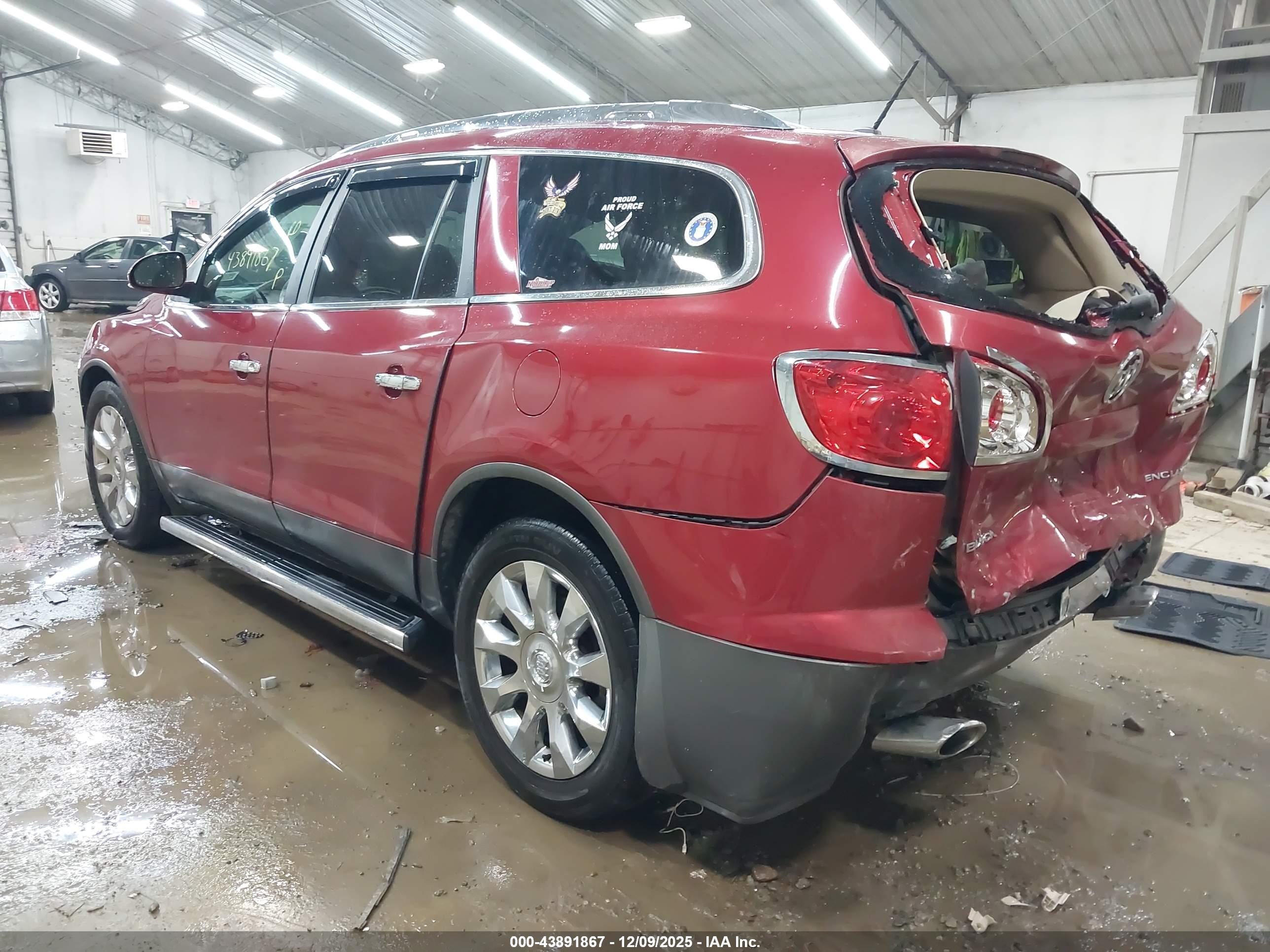 BUICK ENCLAVE image 3