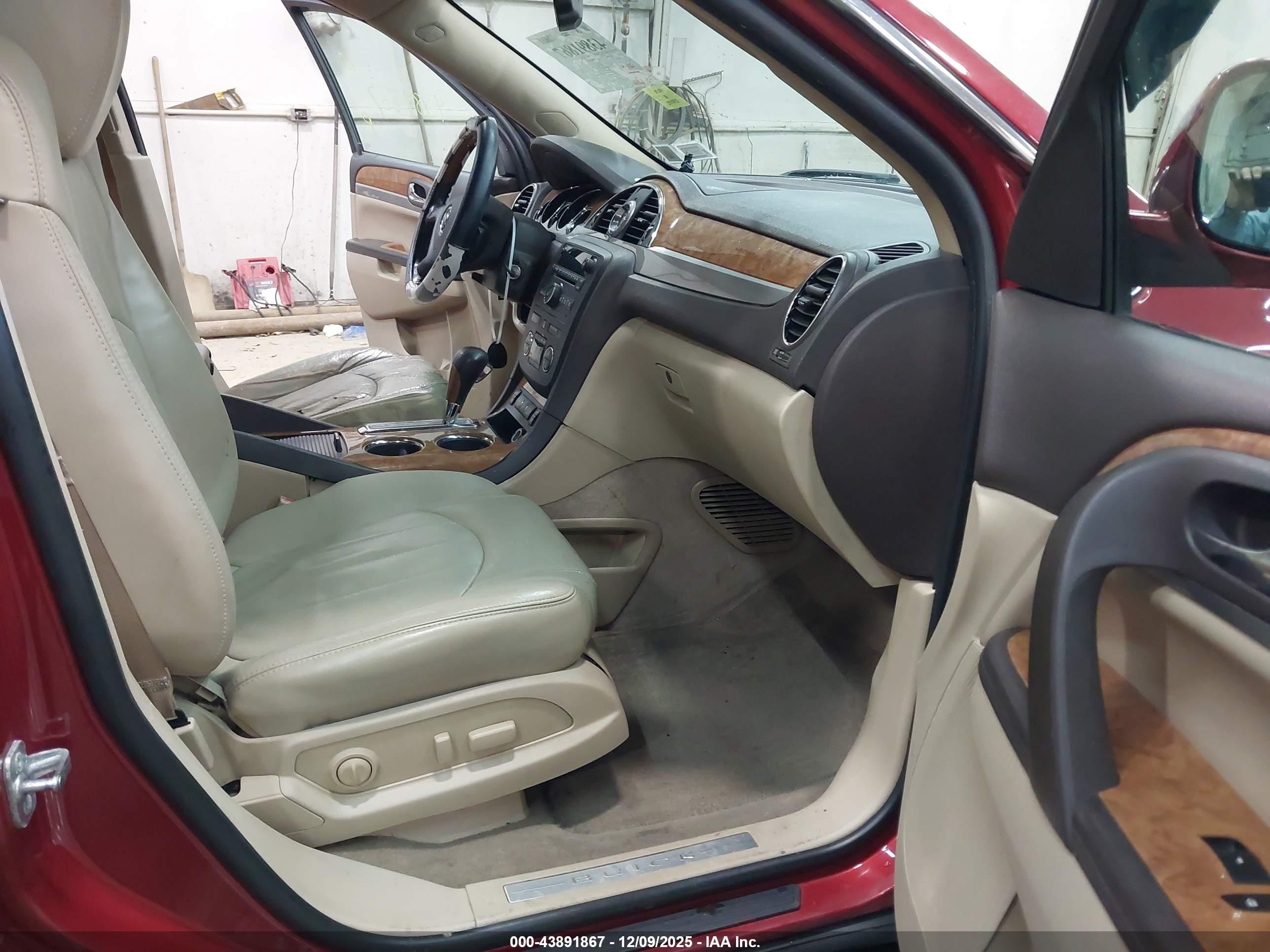 BUICK ENCLAVE image 5