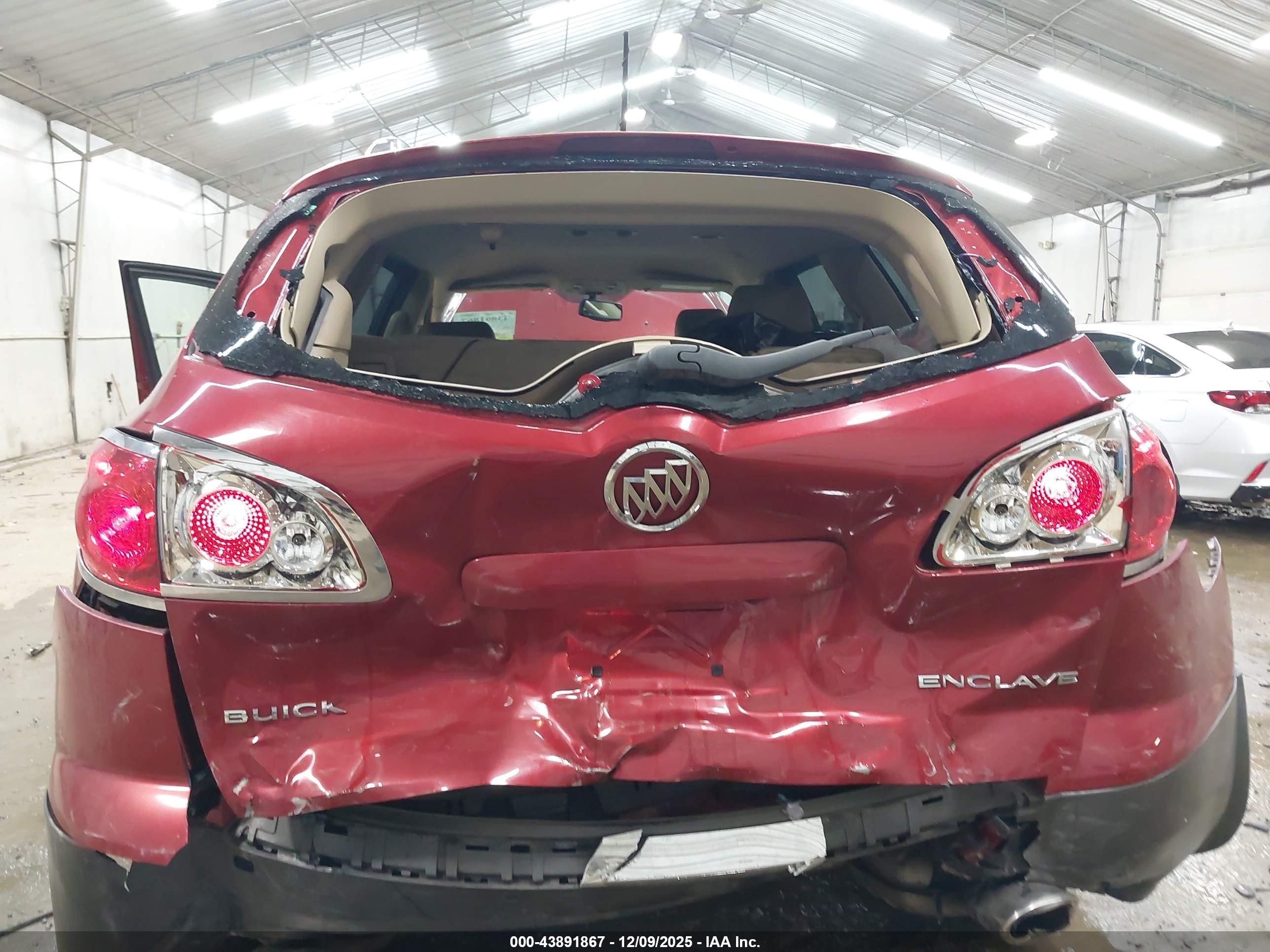 BUICK ENCLAVE image 6